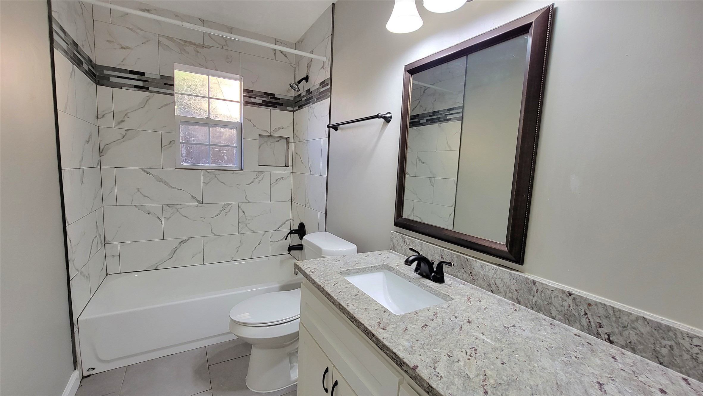 3819 Heatherbrook Drive Property Photo 9