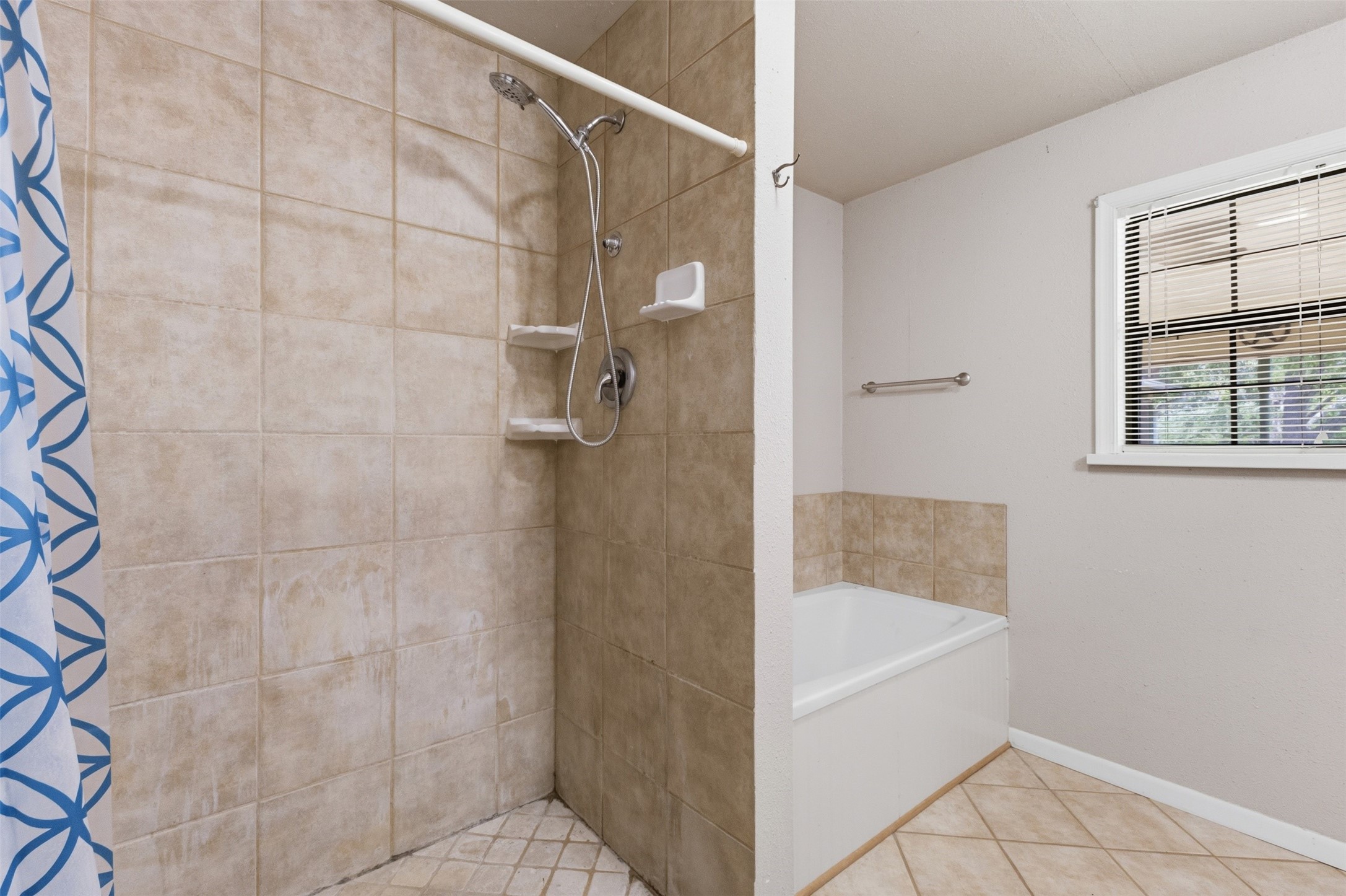 6024 Highway 36 N Property Photo 11