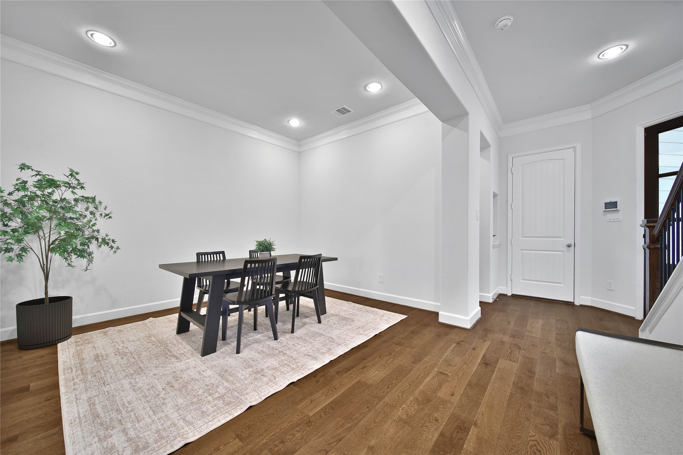 819 W 20th Street Property Photo 6