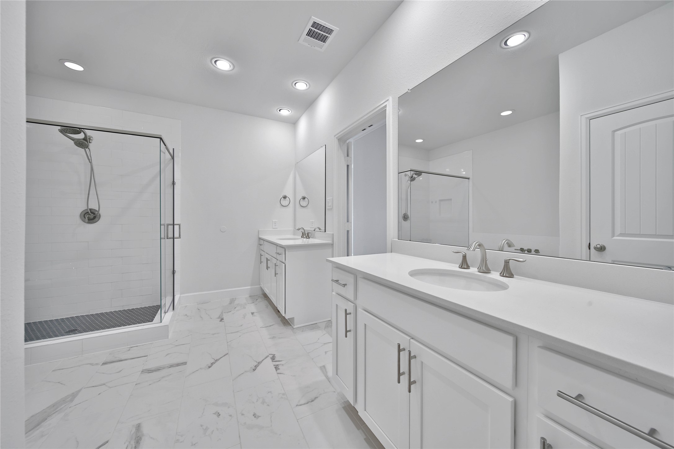 819 W 20th Street Property Photo 19