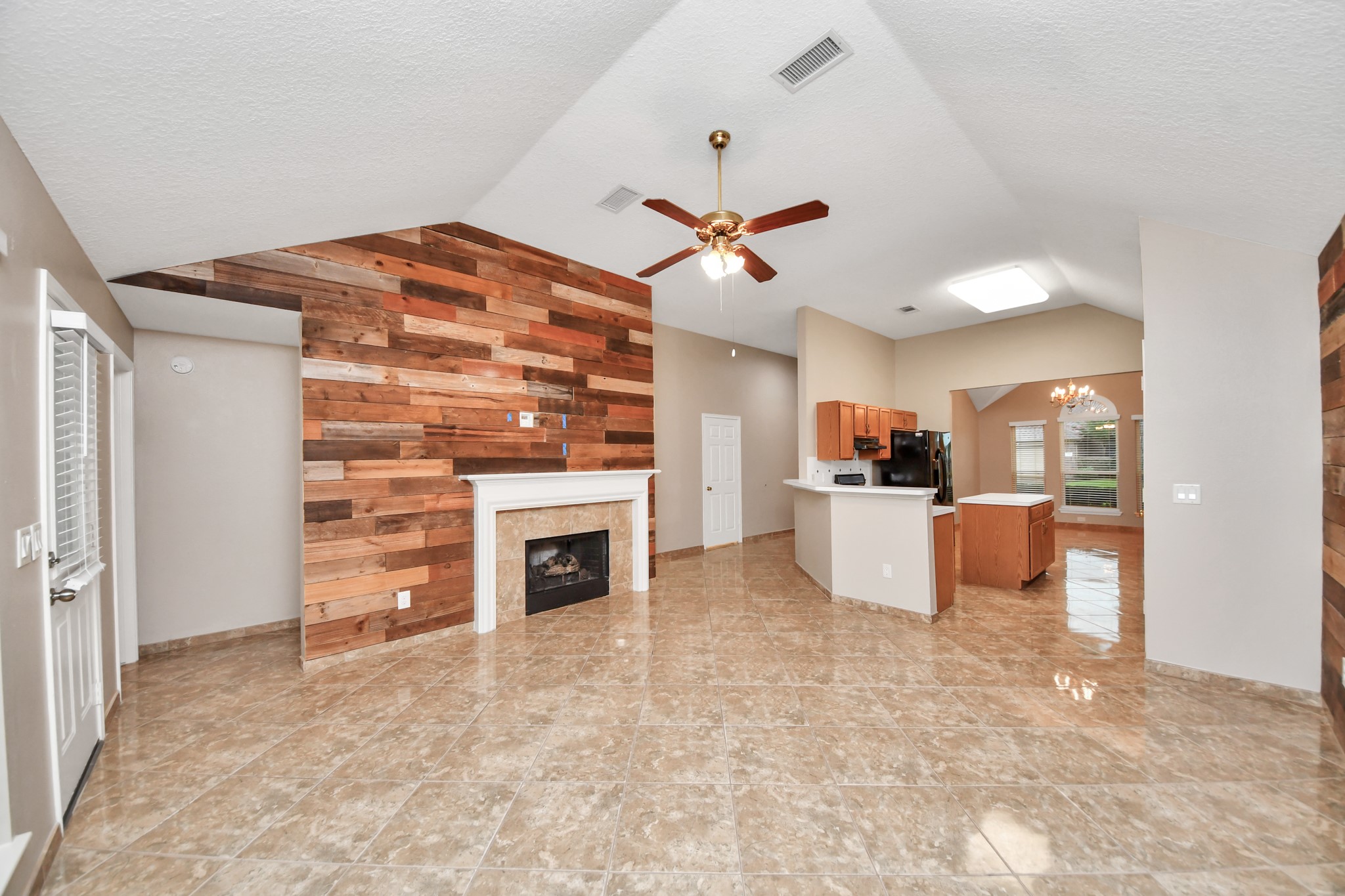 3003 Silver Spur Drive Property Photo 12