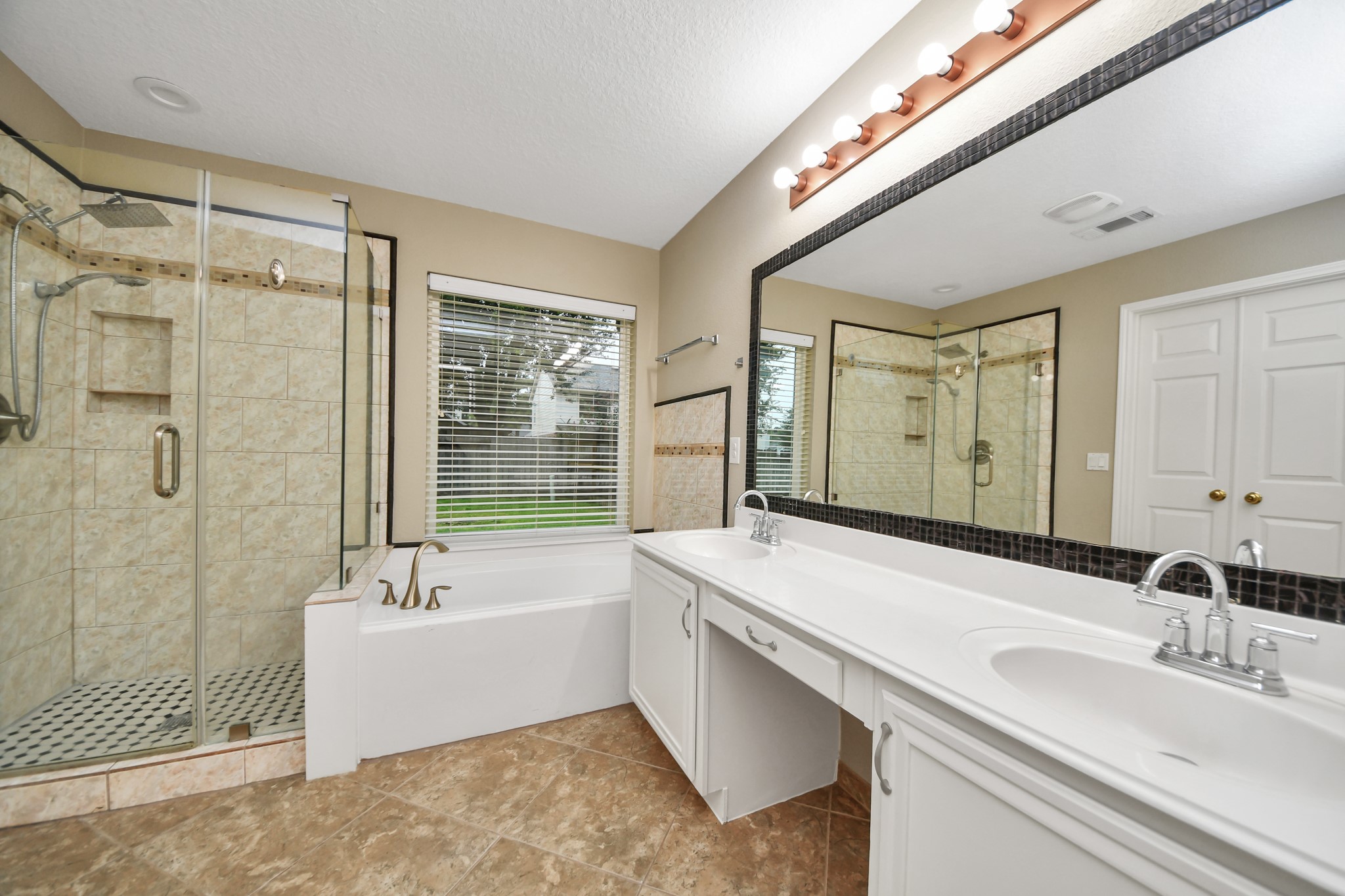 3003 Silver Spur Drive Property Photo 27