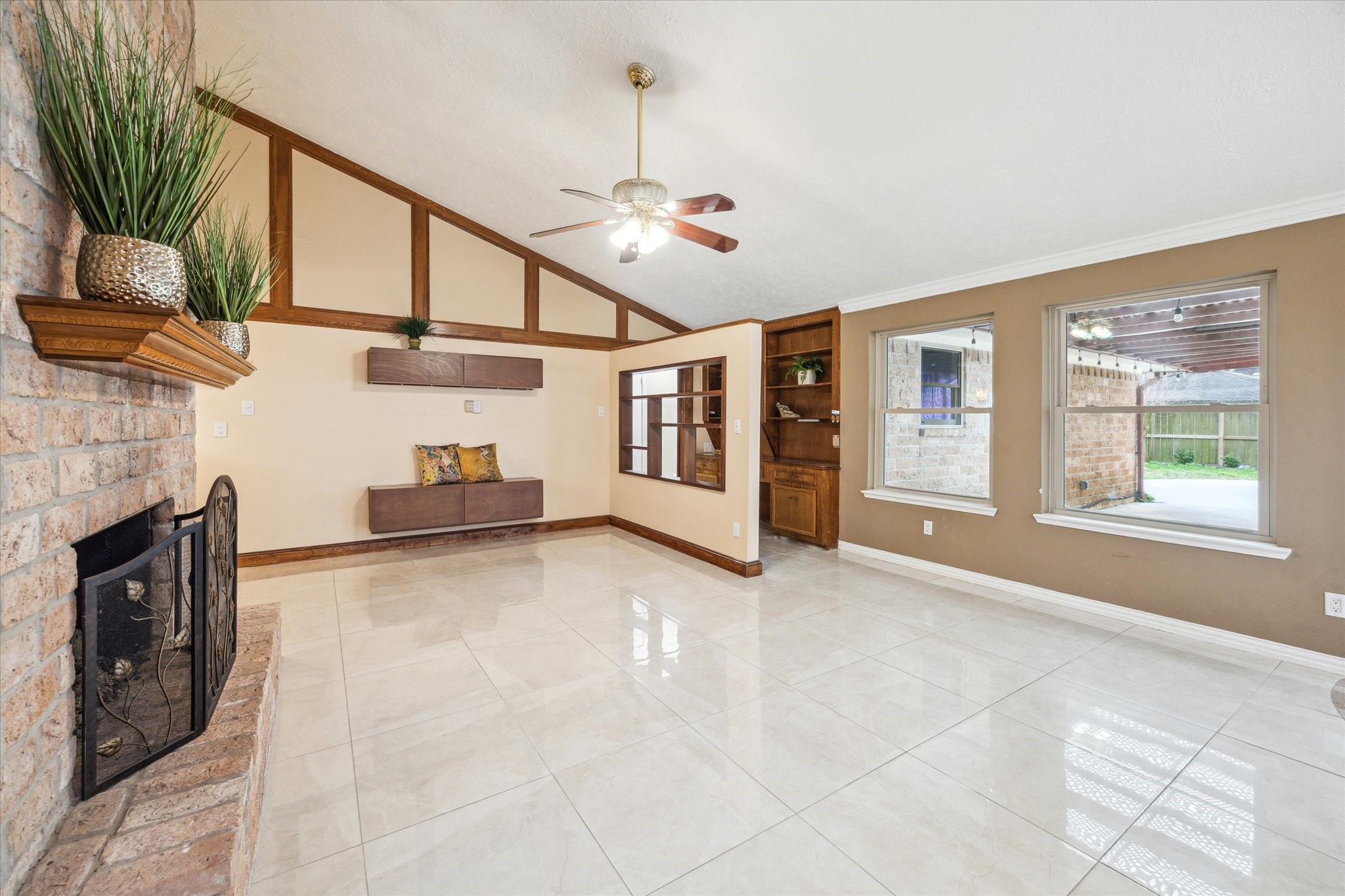 21423 Park Valley Drive Property Photo 5