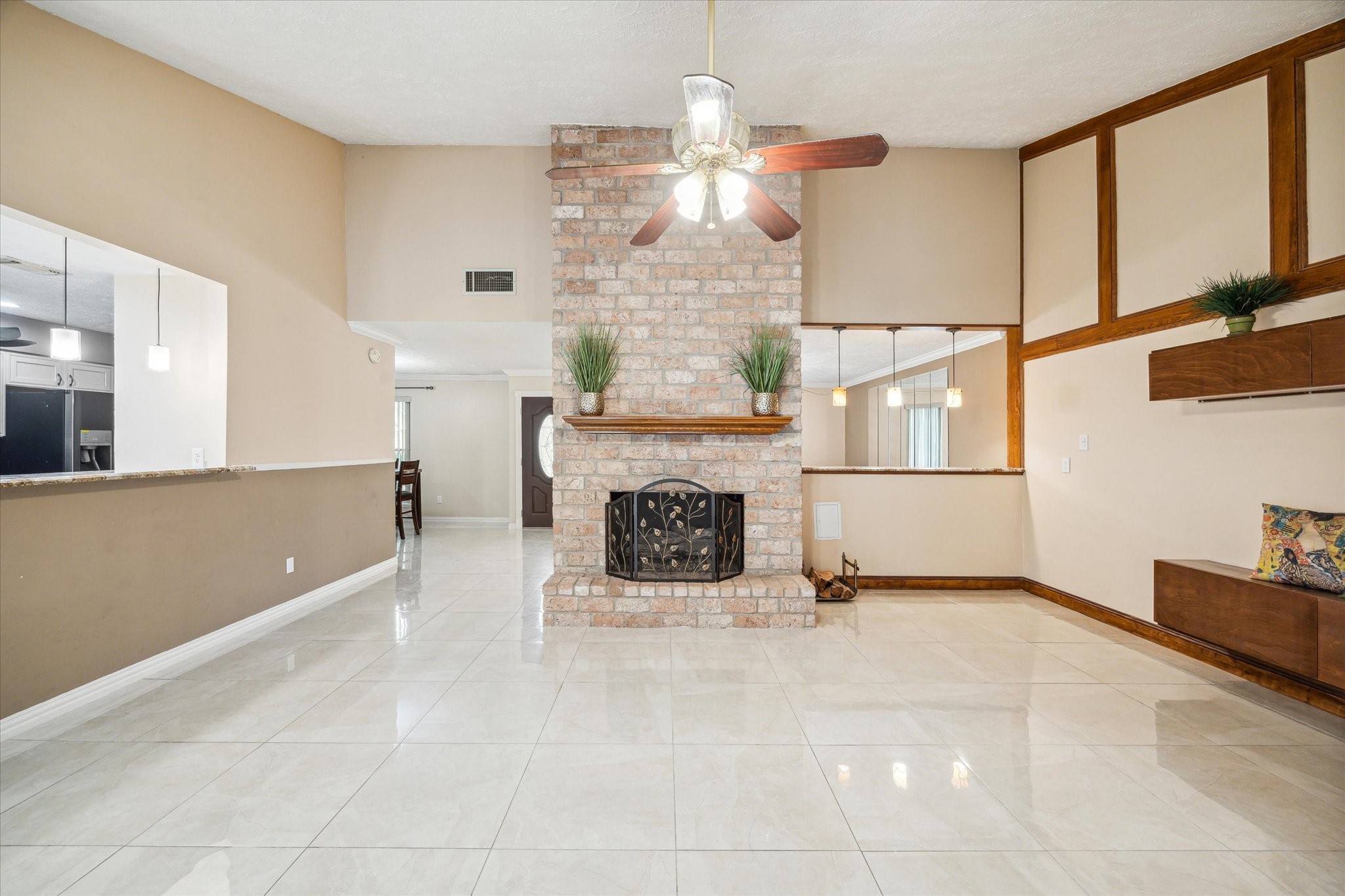 21423 Park Valley Drive Property Photo 7