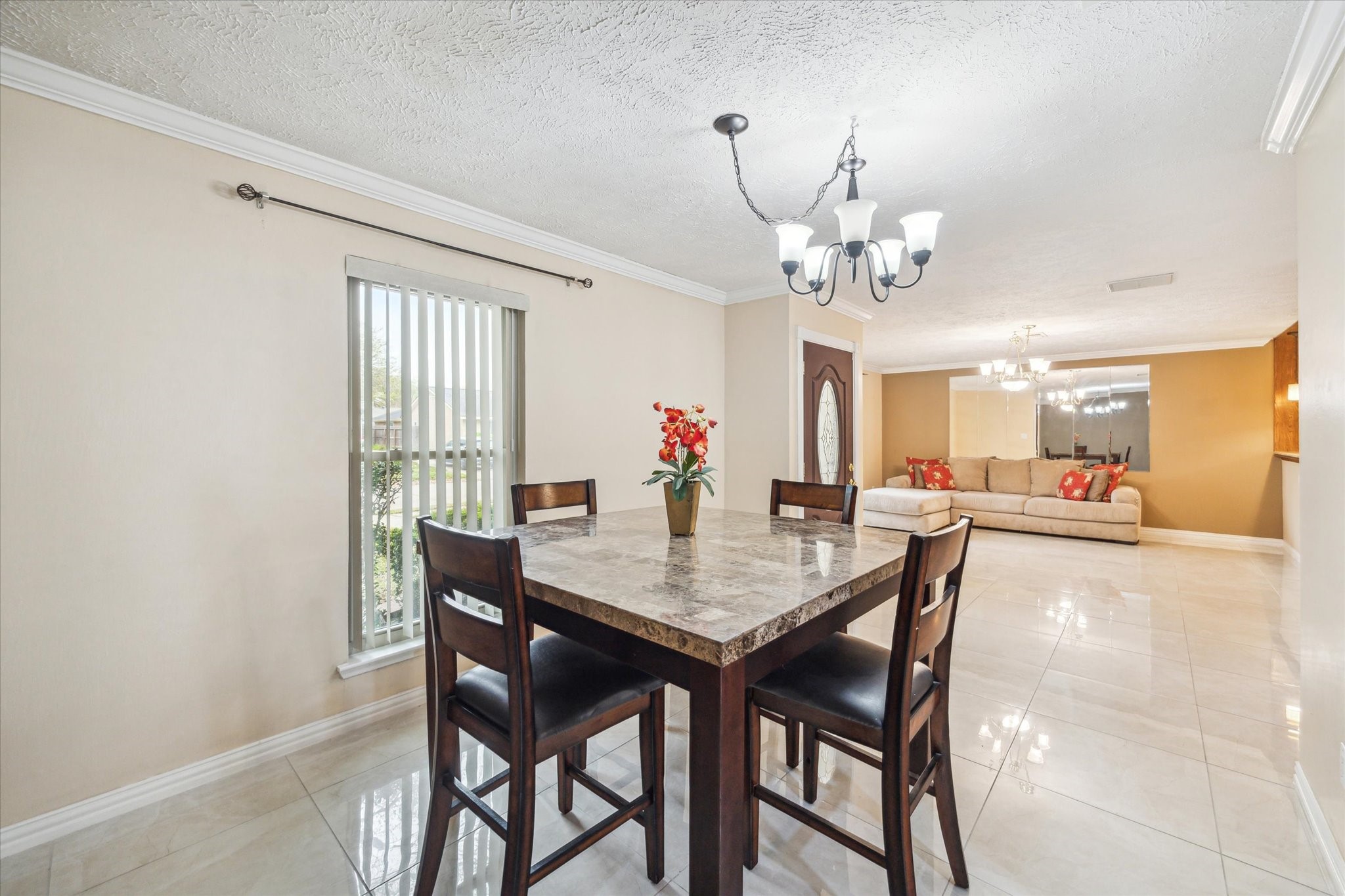 21423 Park Valley Drive Property Photo 11