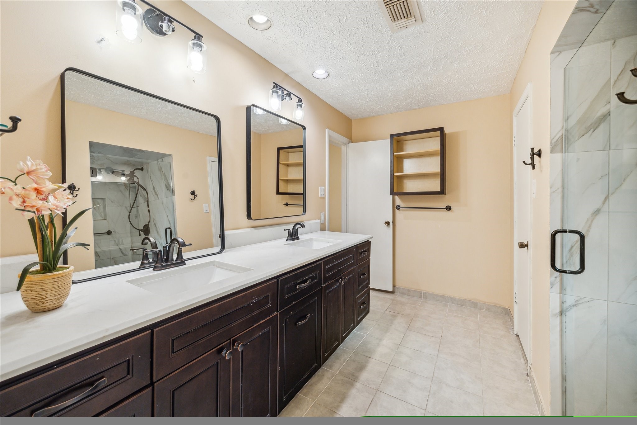 21423 Park Valley Drive Property Photo 14
