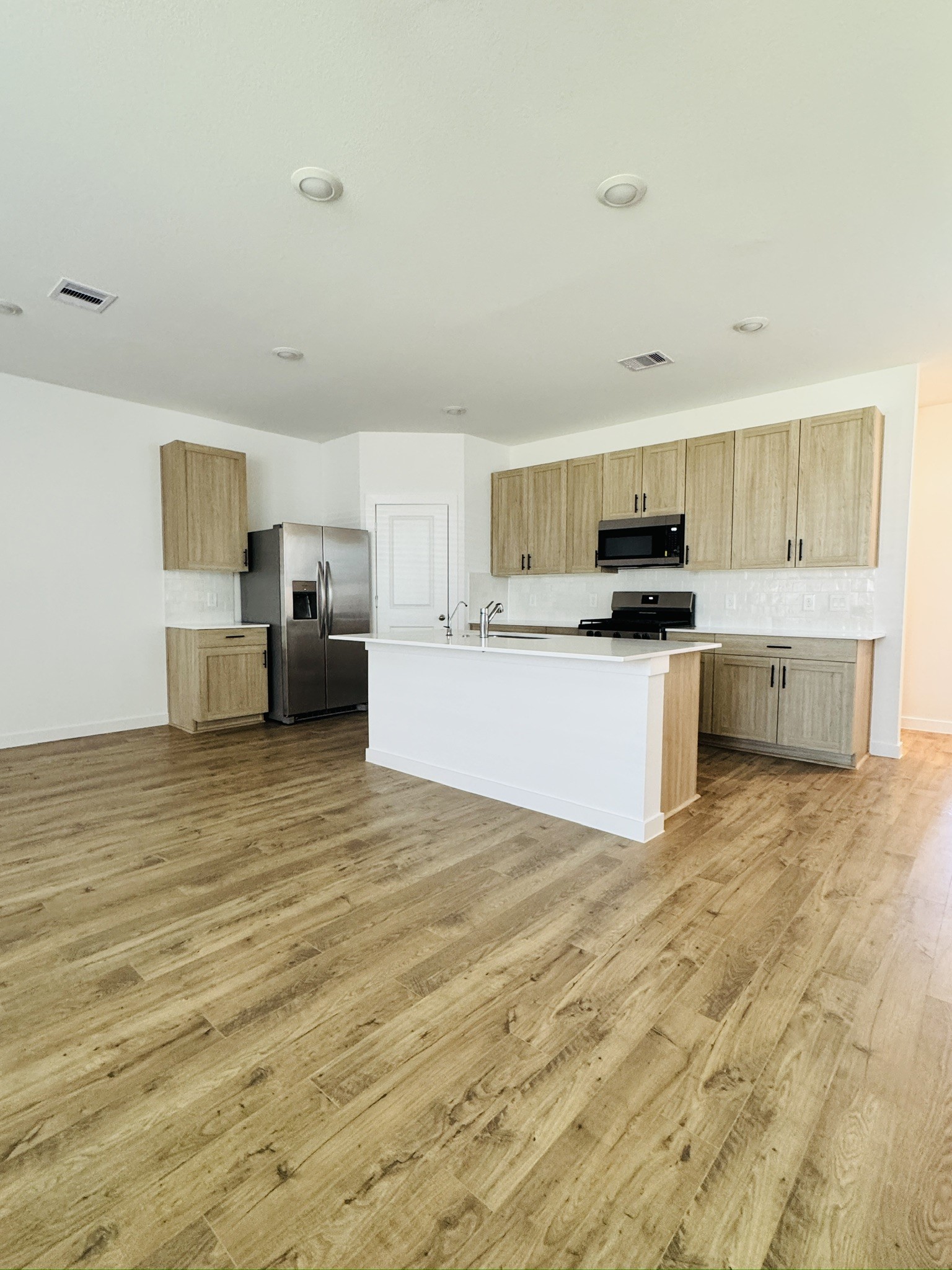 3514 Goldfinch Woods Dr Property Photo 4