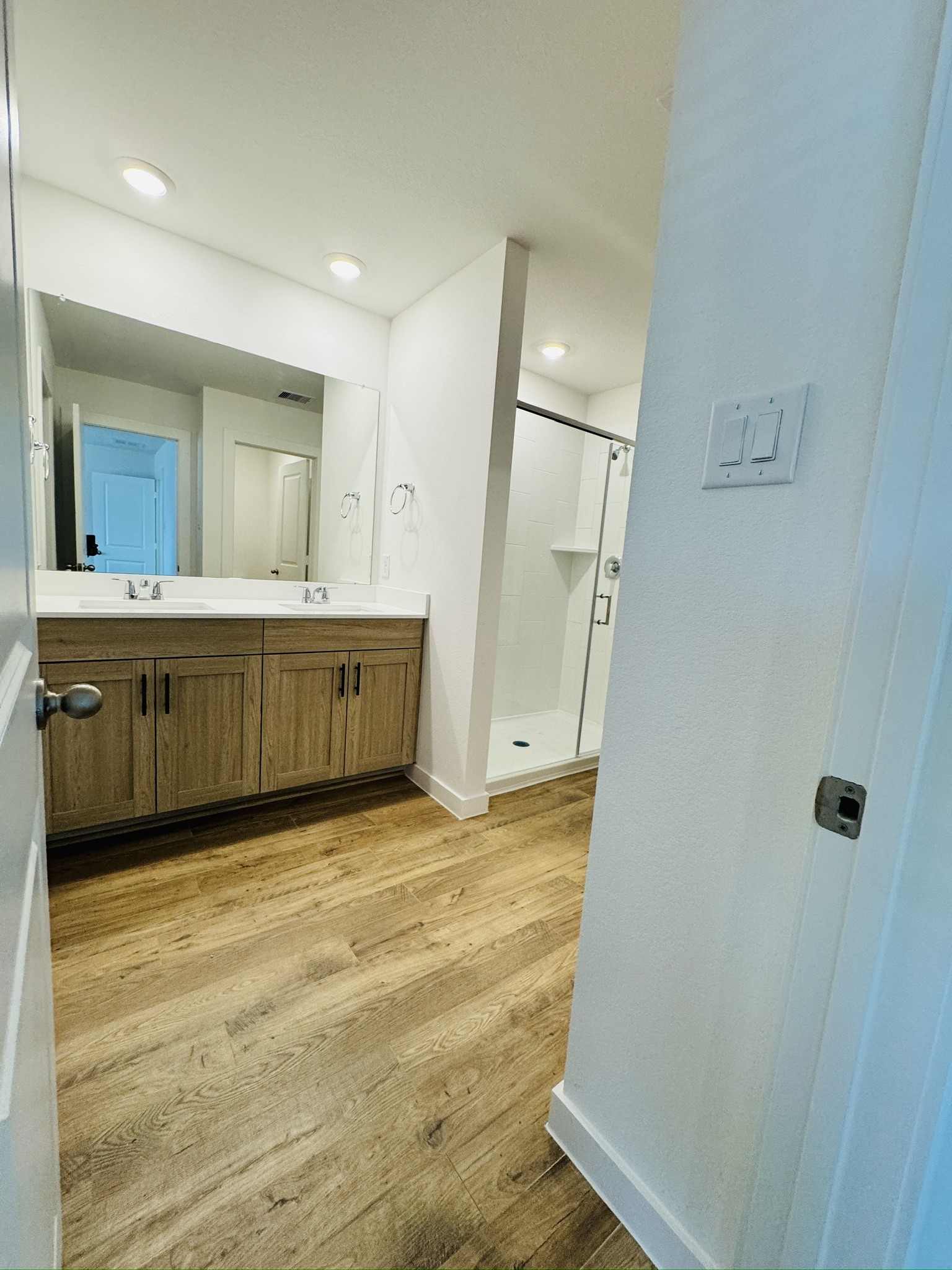 3514 Goldfinch Woods Dr Property Photo 8
