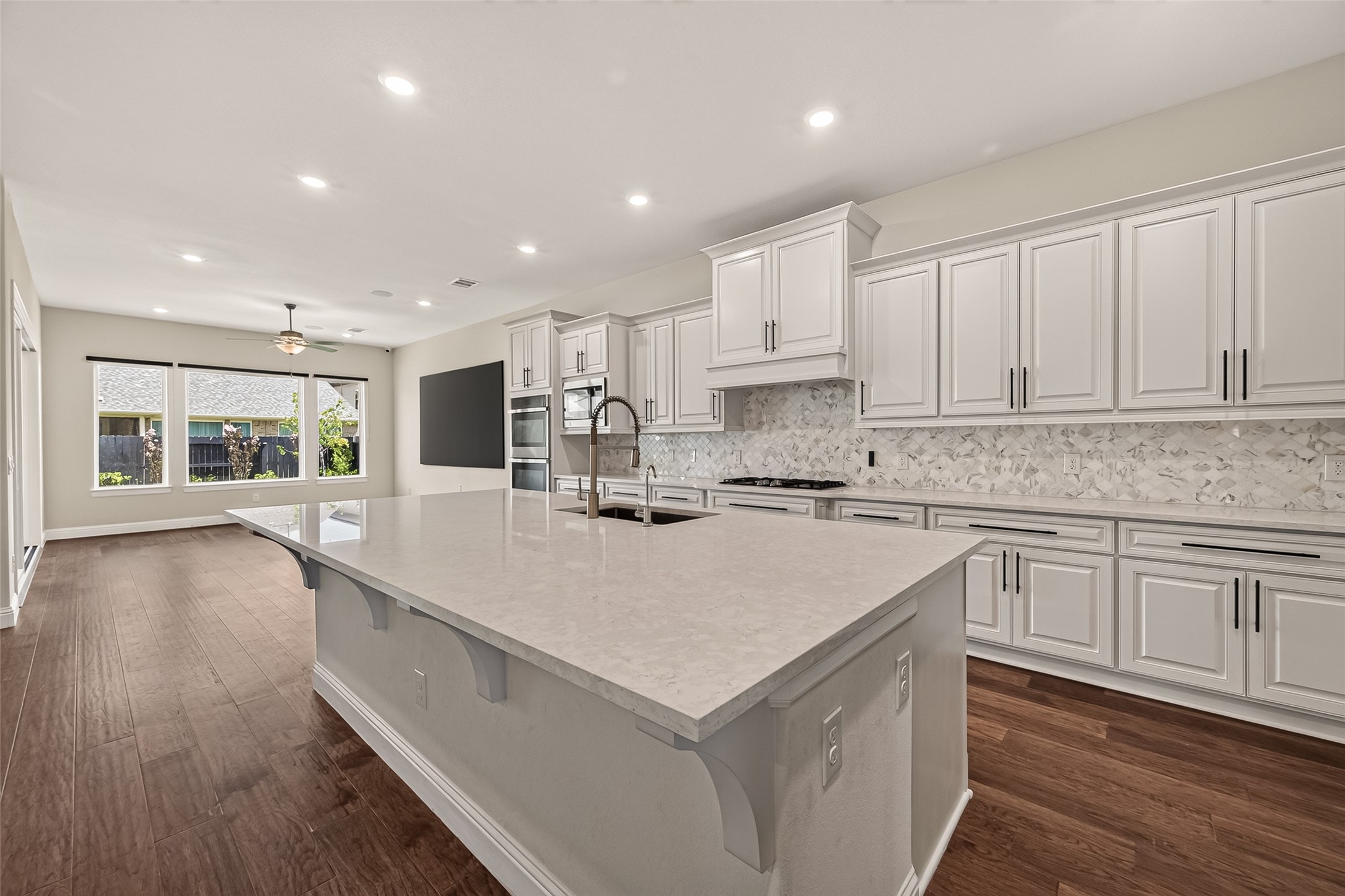 616 Cape Capri Drive Property Photo 14