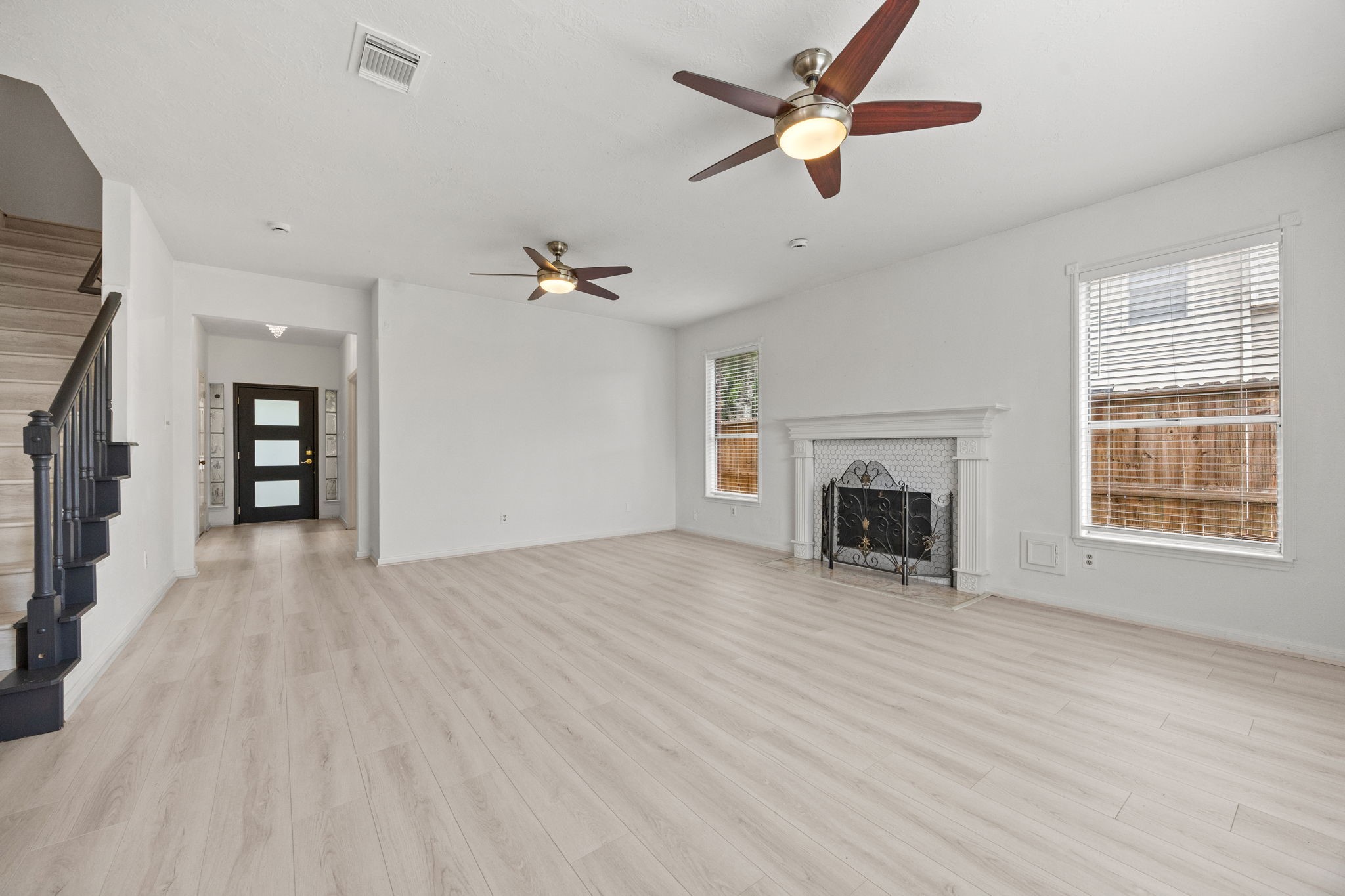 211 Aberdeen Street Property Photo 2