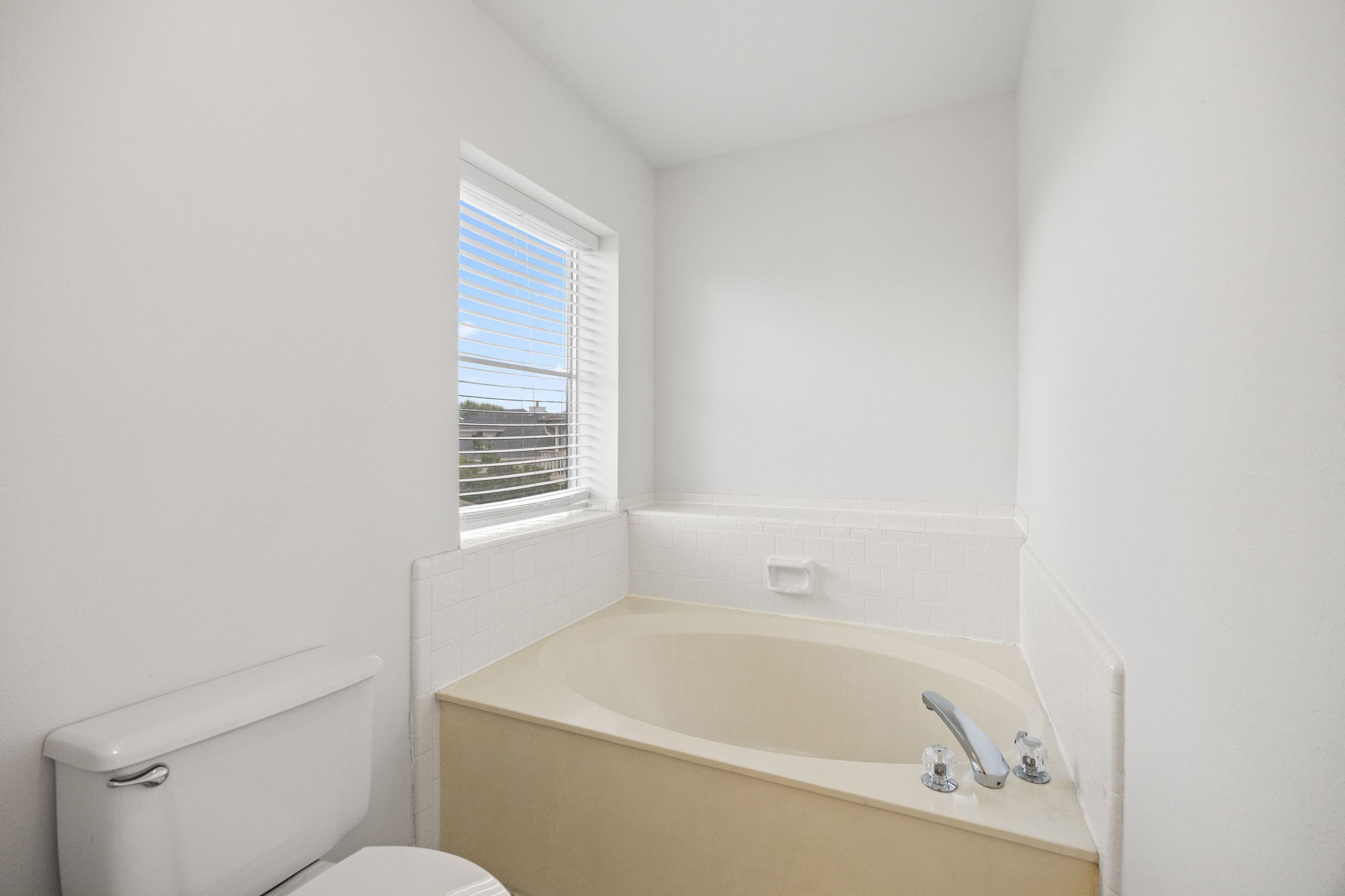 211 Aberdeen Street Property Photo 20