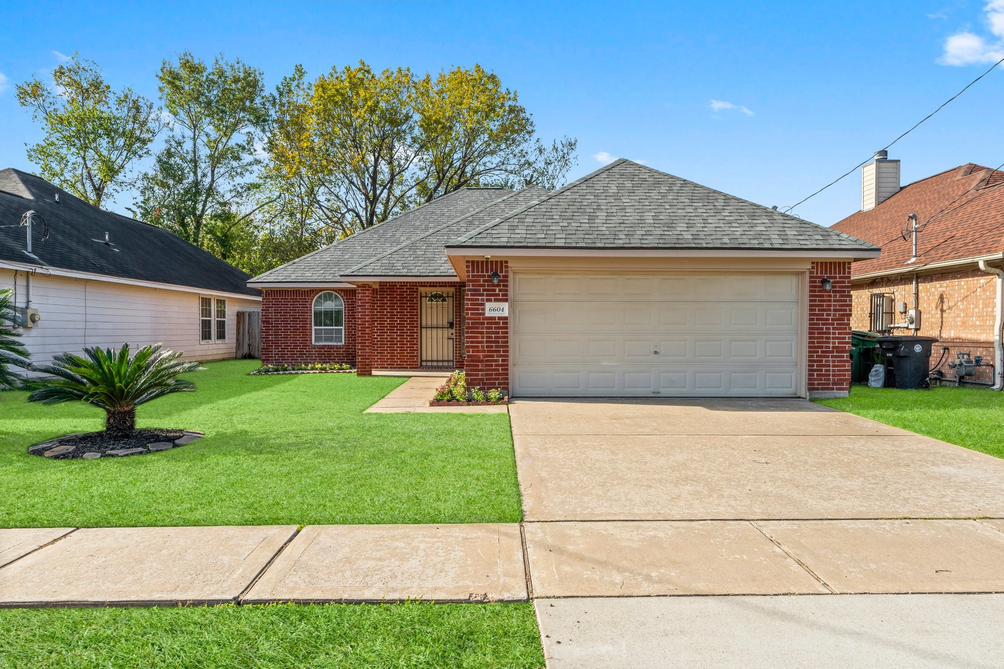 6604 Paris Street Property Photo