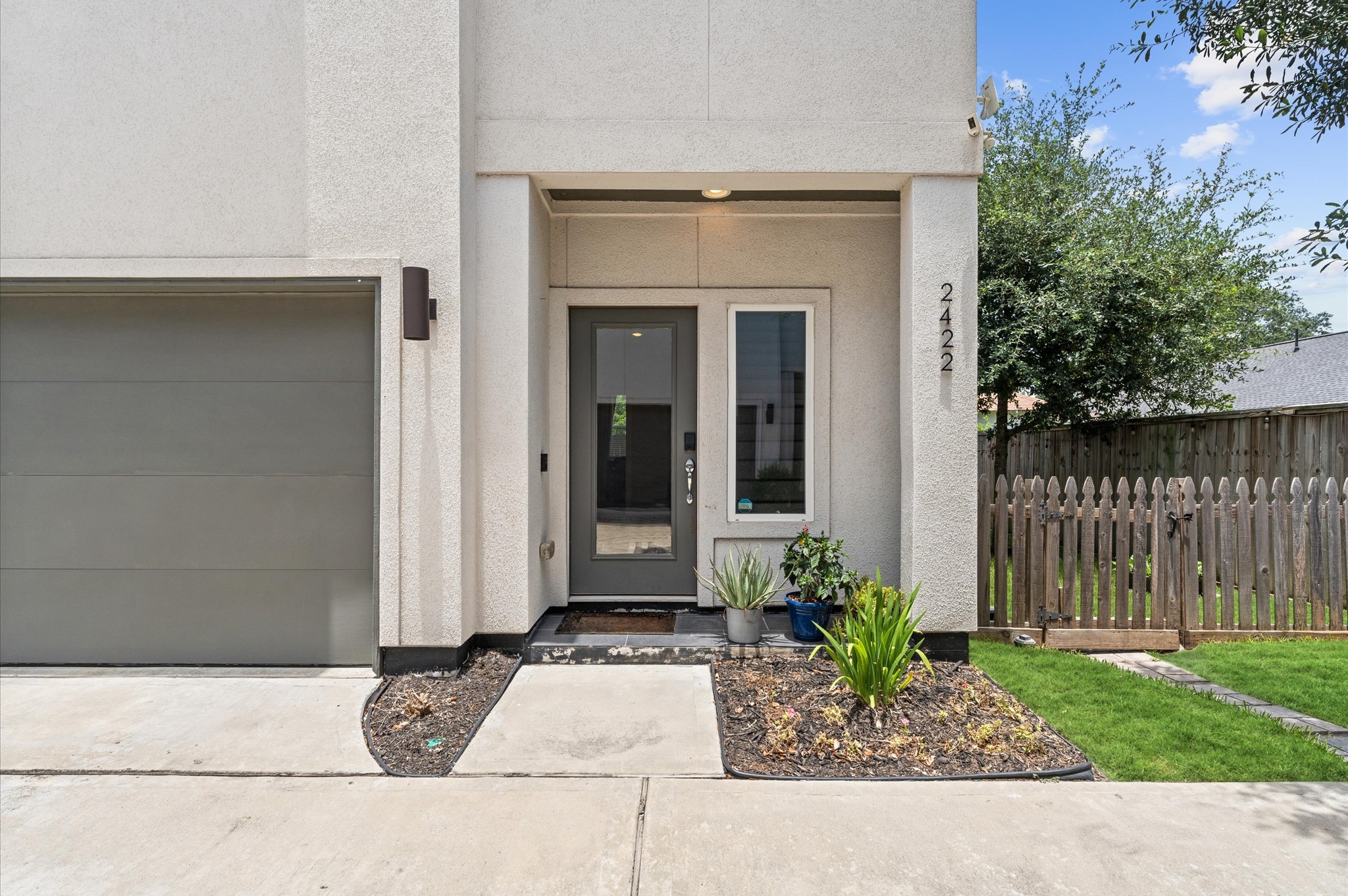 2422 Cochran Street Property Photo 8