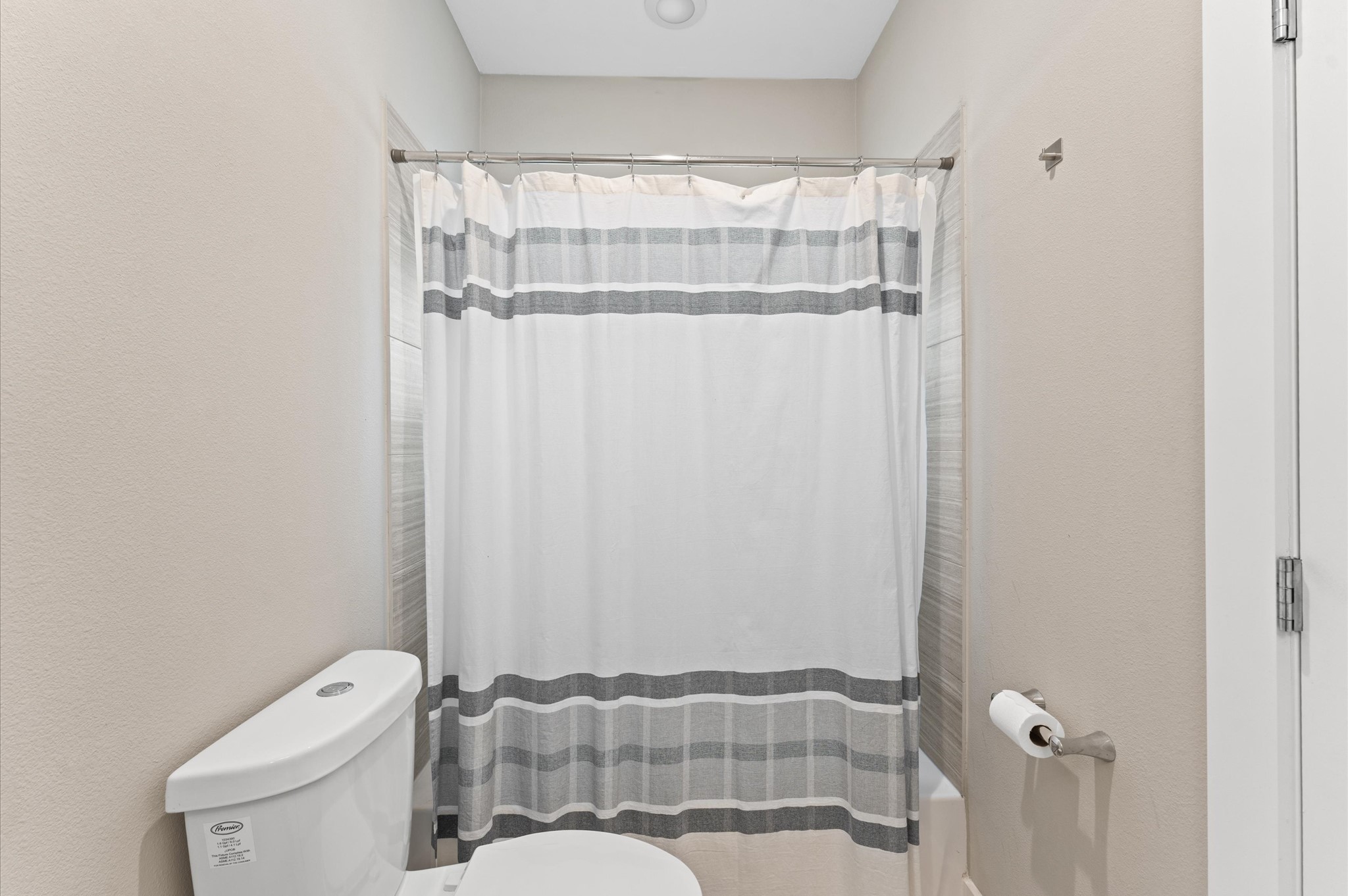 2422 Cochran Street Property Photo 27