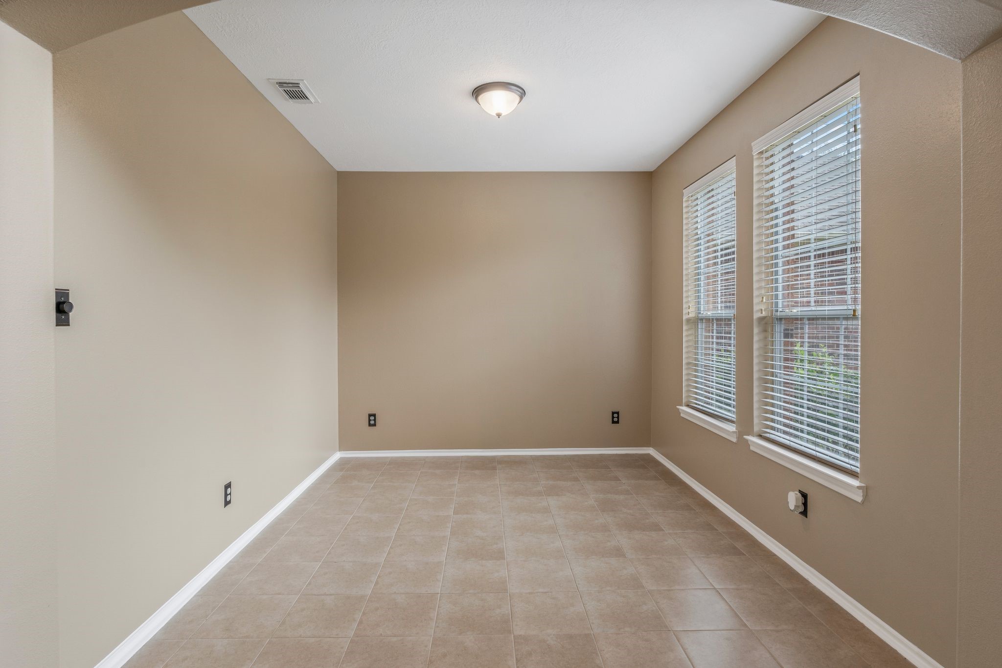 31611 Summit Springs Lane Property Photo 9
