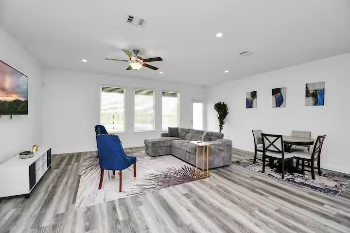 12320 Churchill Down Dr Property Photo 6