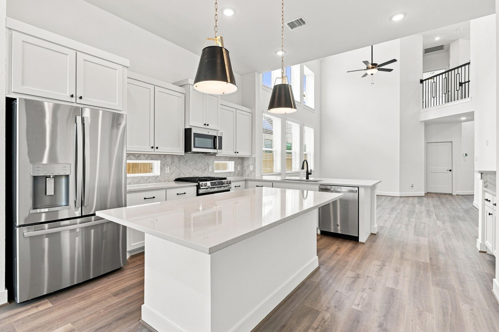30934 Breezy Way Property Photo 13