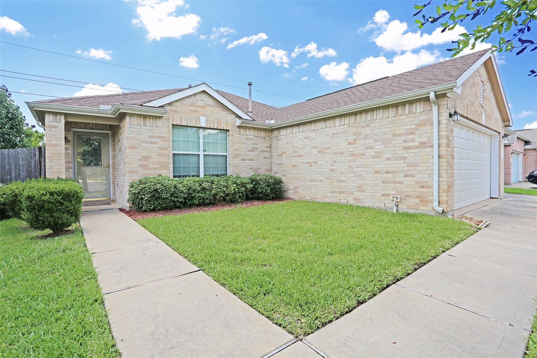 7027 Parkford Meadow Drive Property Photo