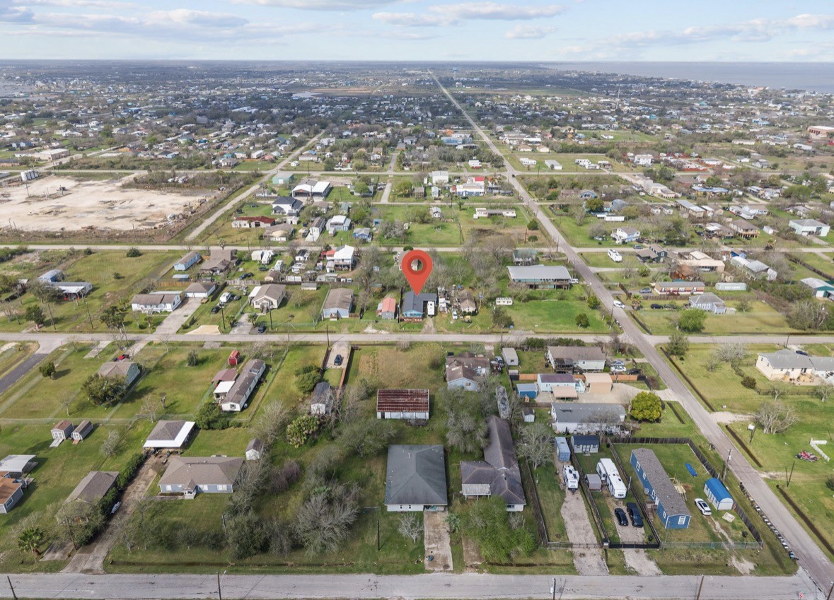 620 6th Street Property Photo 10