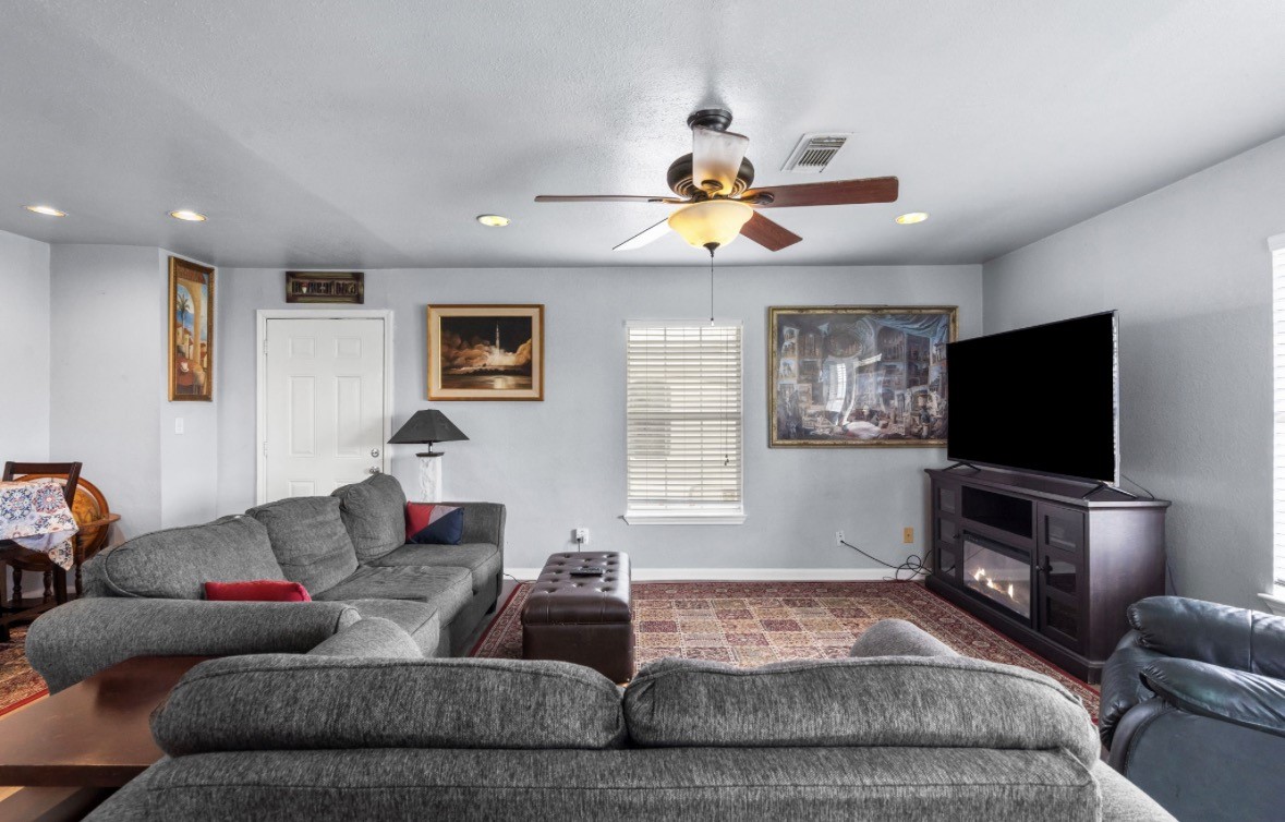 620 6th Street Property Photo 16