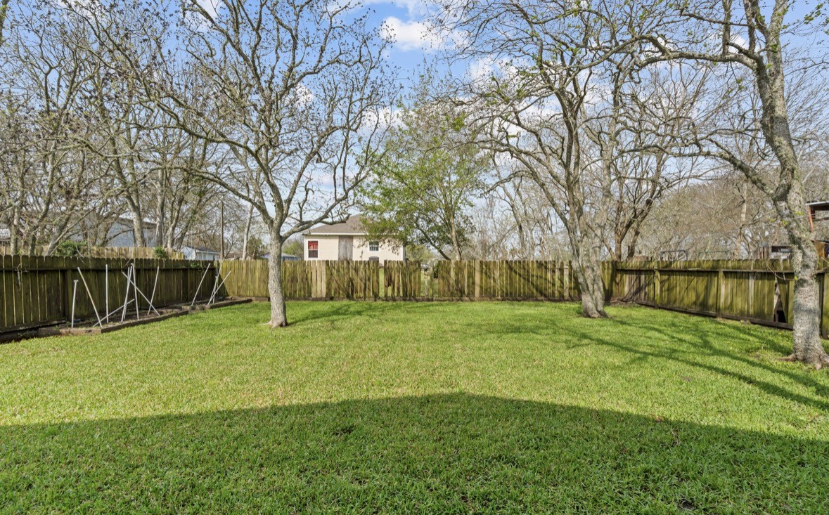 620 6th Street Property Photo 32