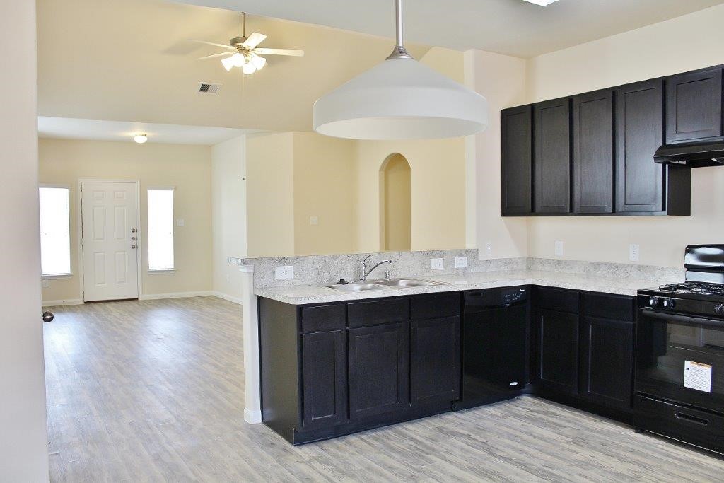 12402 Maura Lane Property Photo 6