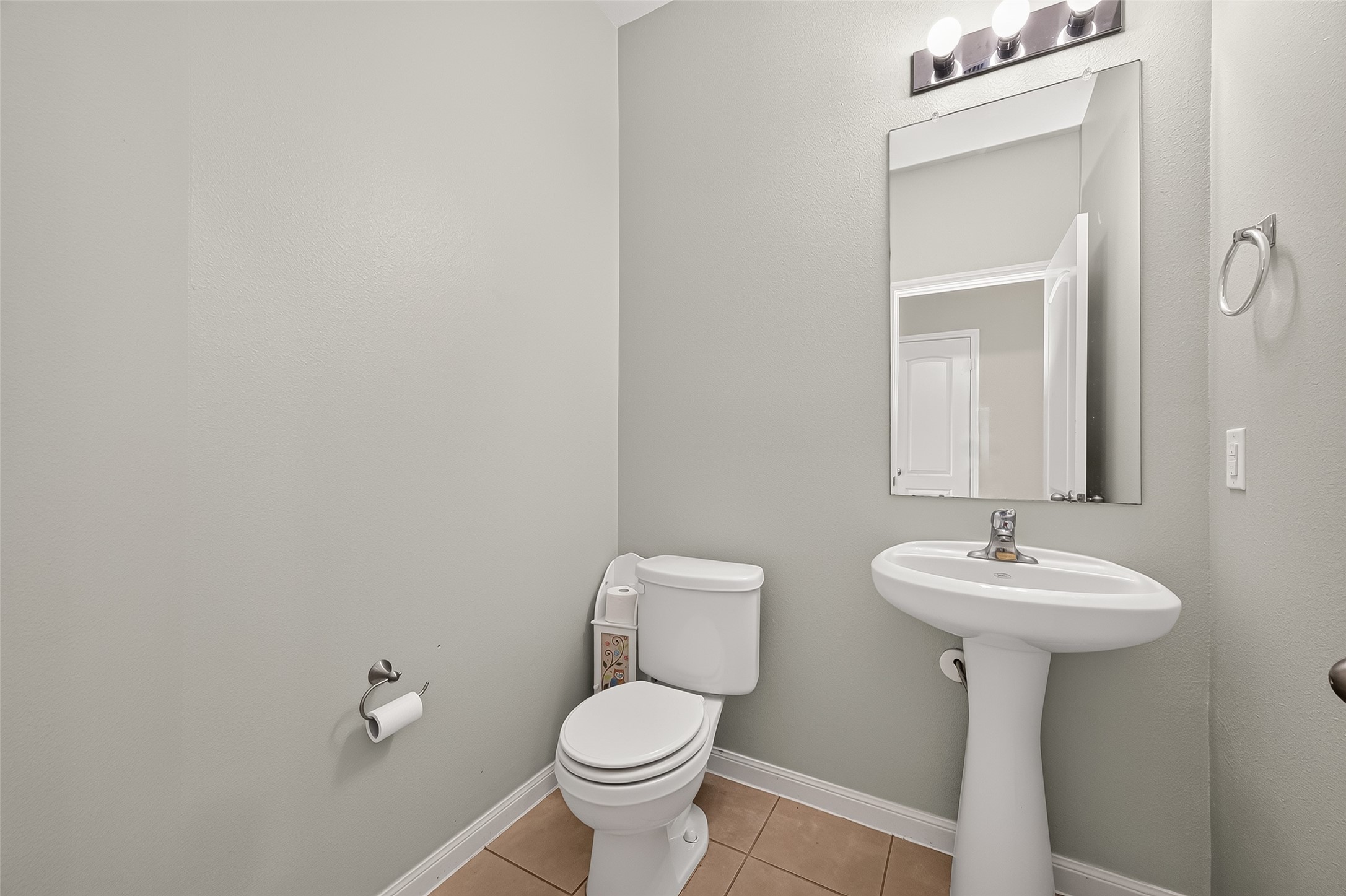 12042 Powderhorn Lane Property Photo 8
