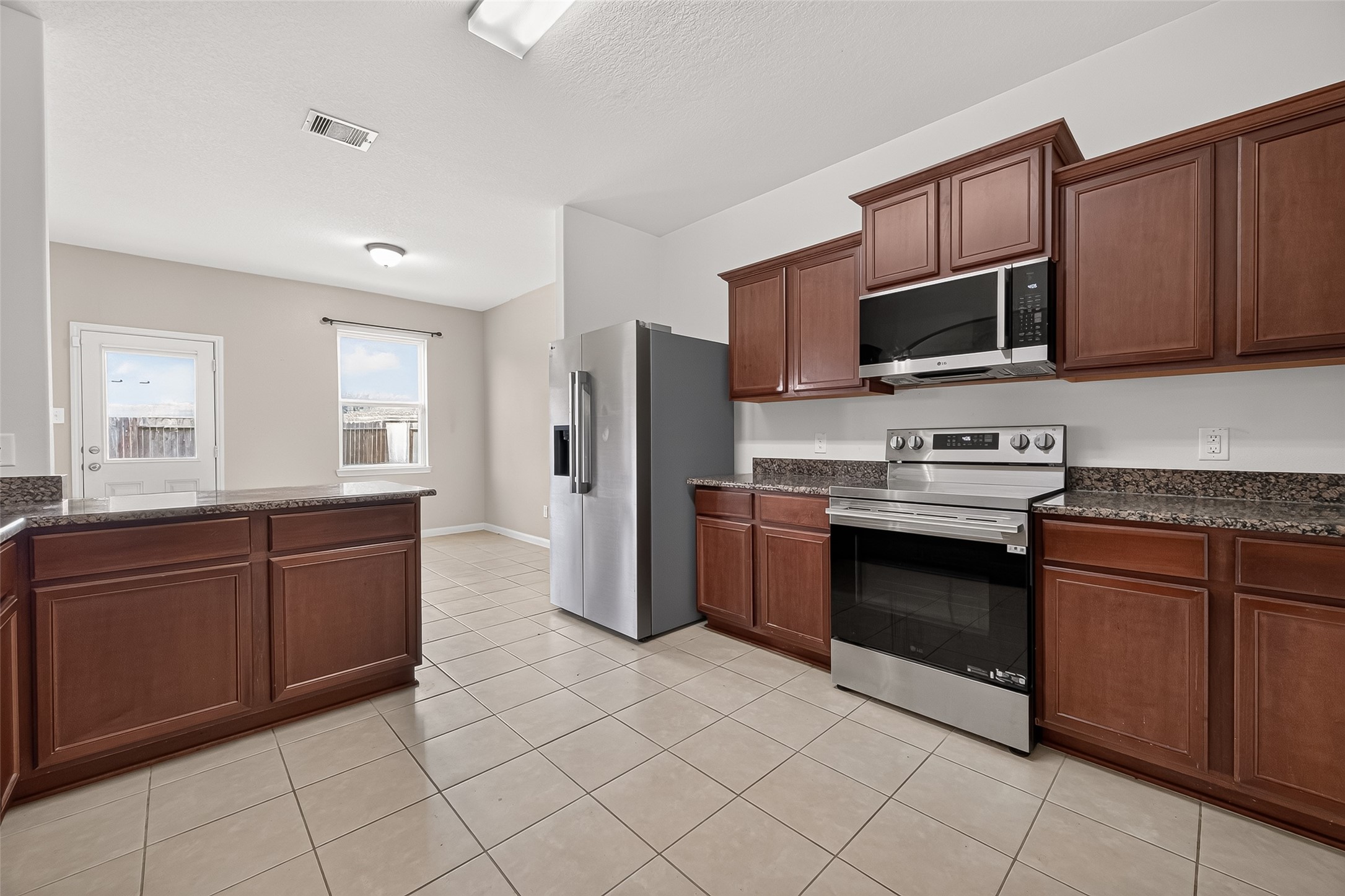 12042 Powderhorn Lane Property Photo 11