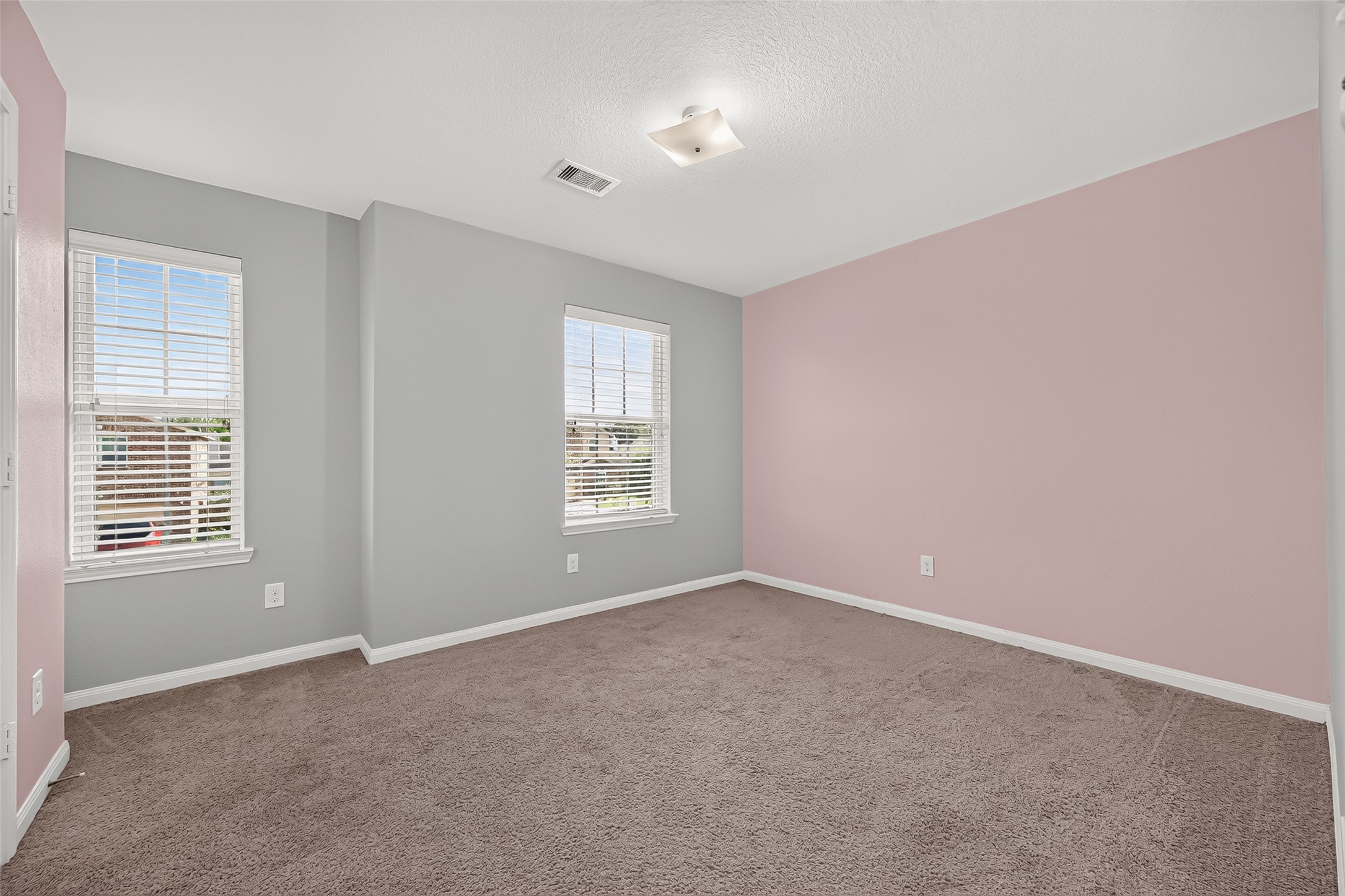 12042 Powderhorn Lane Property Photo 13
