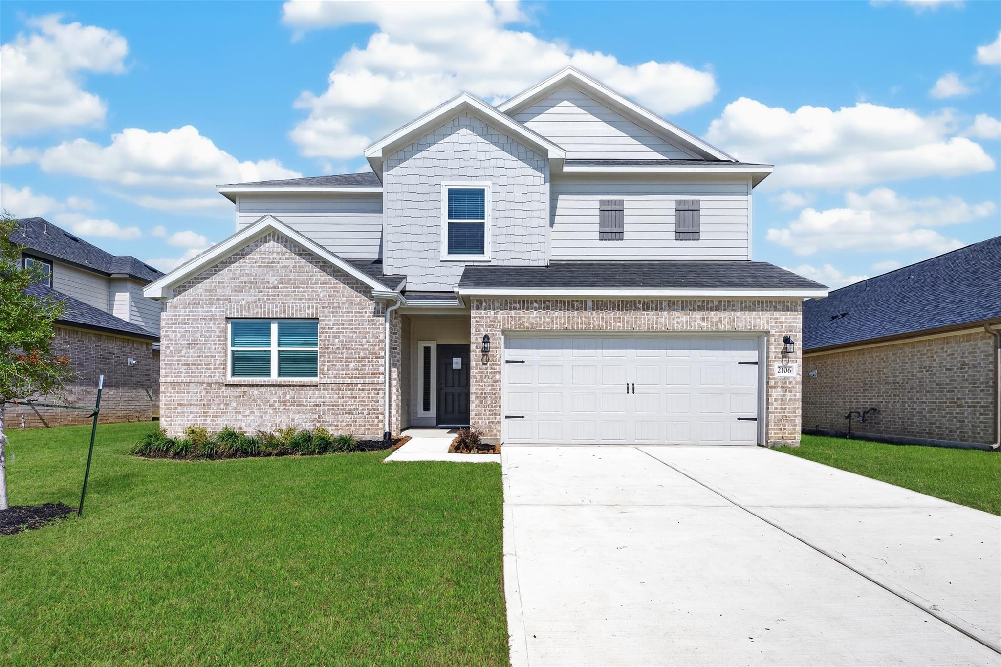 2106 Spring Hollow Drive, Baytown Tx 77521 Property Photo 2
