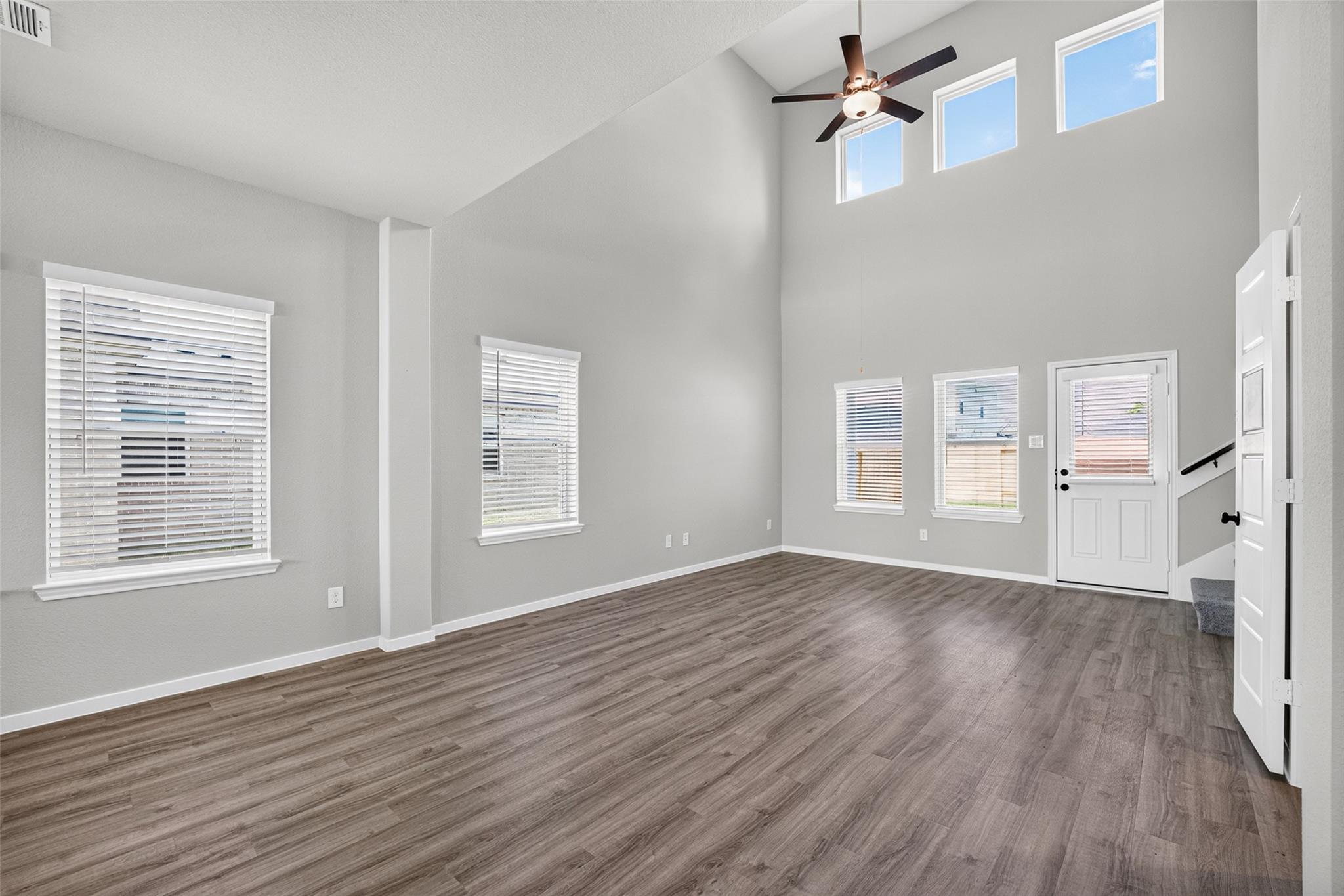 2106 Spring Hollow Drive, Baytown Tx 77521 Property Photo 10