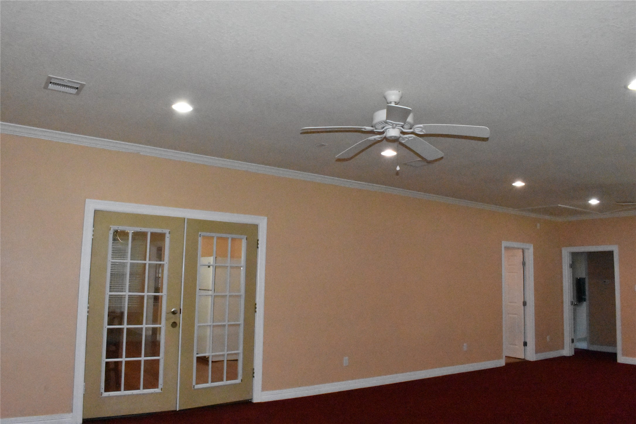 8535 Parkette Drive Property Photo 8