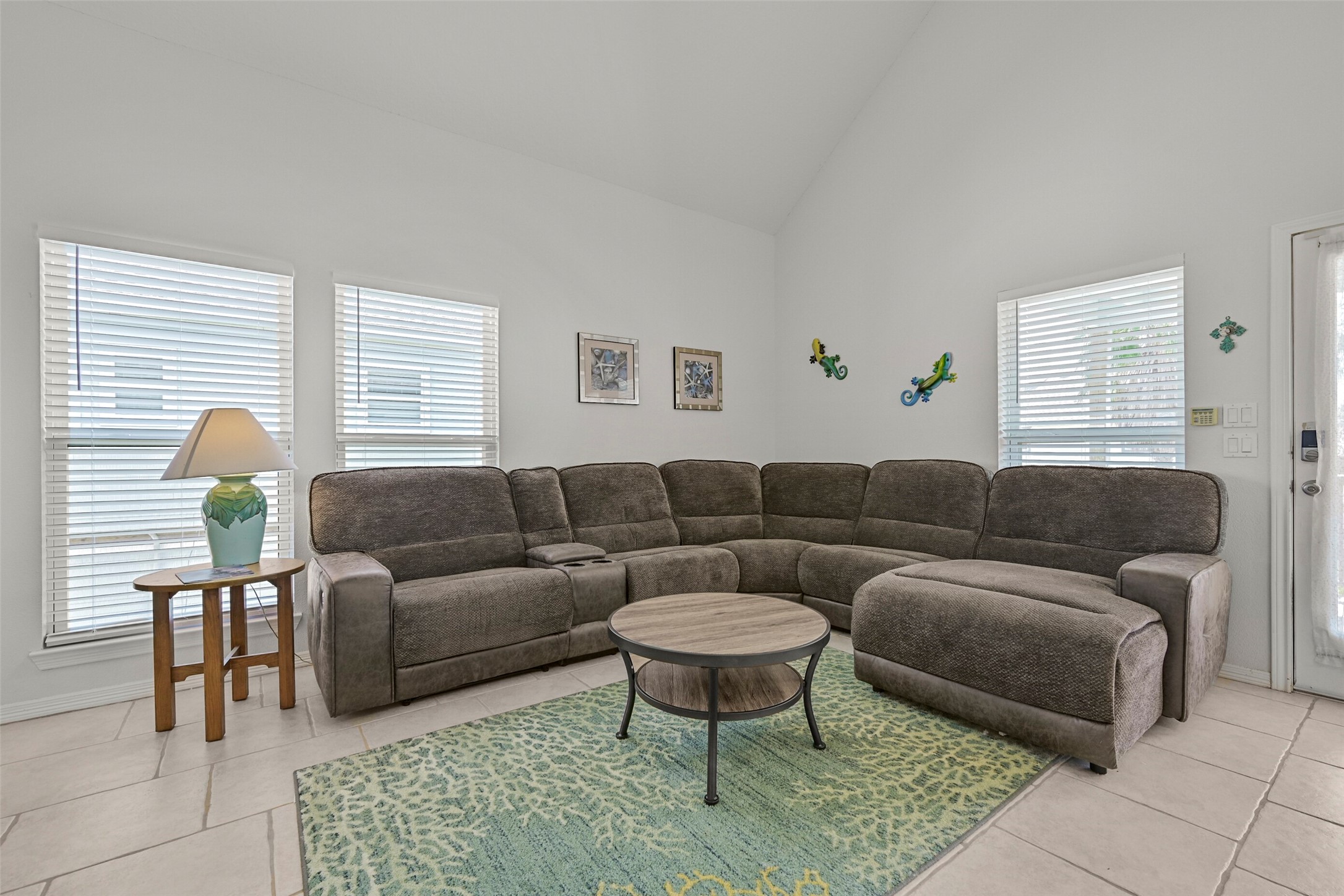 13925 Pirates Beach Boulevard Property Photo 8