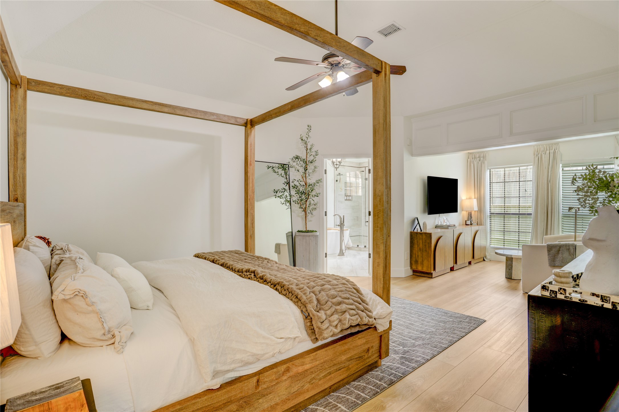 11703 Wickhollow Lane Property Photo 15
