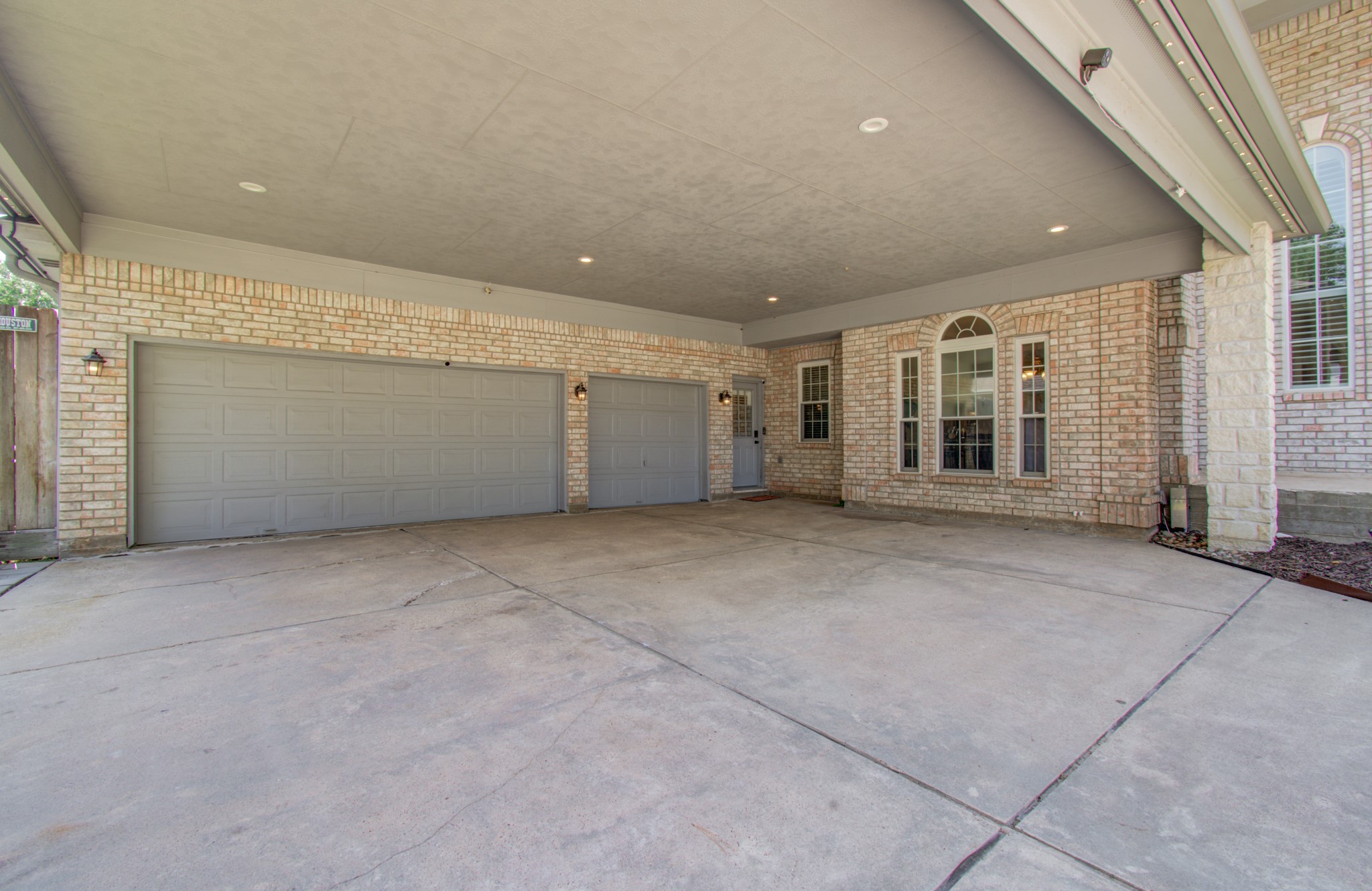 14142 Champion Village Drive Property Photo 36
