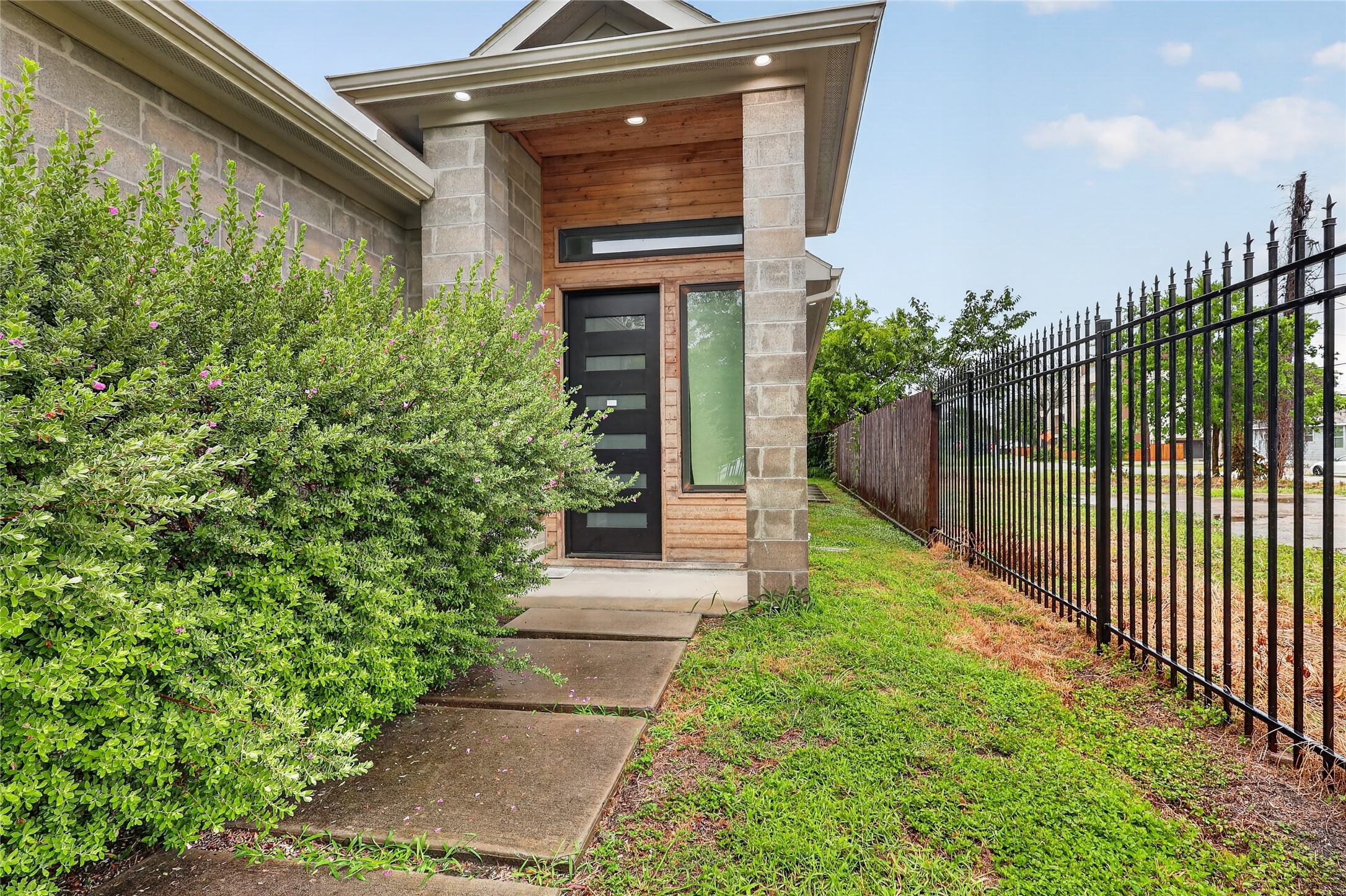 3267 Simmons Street Property Photo 2