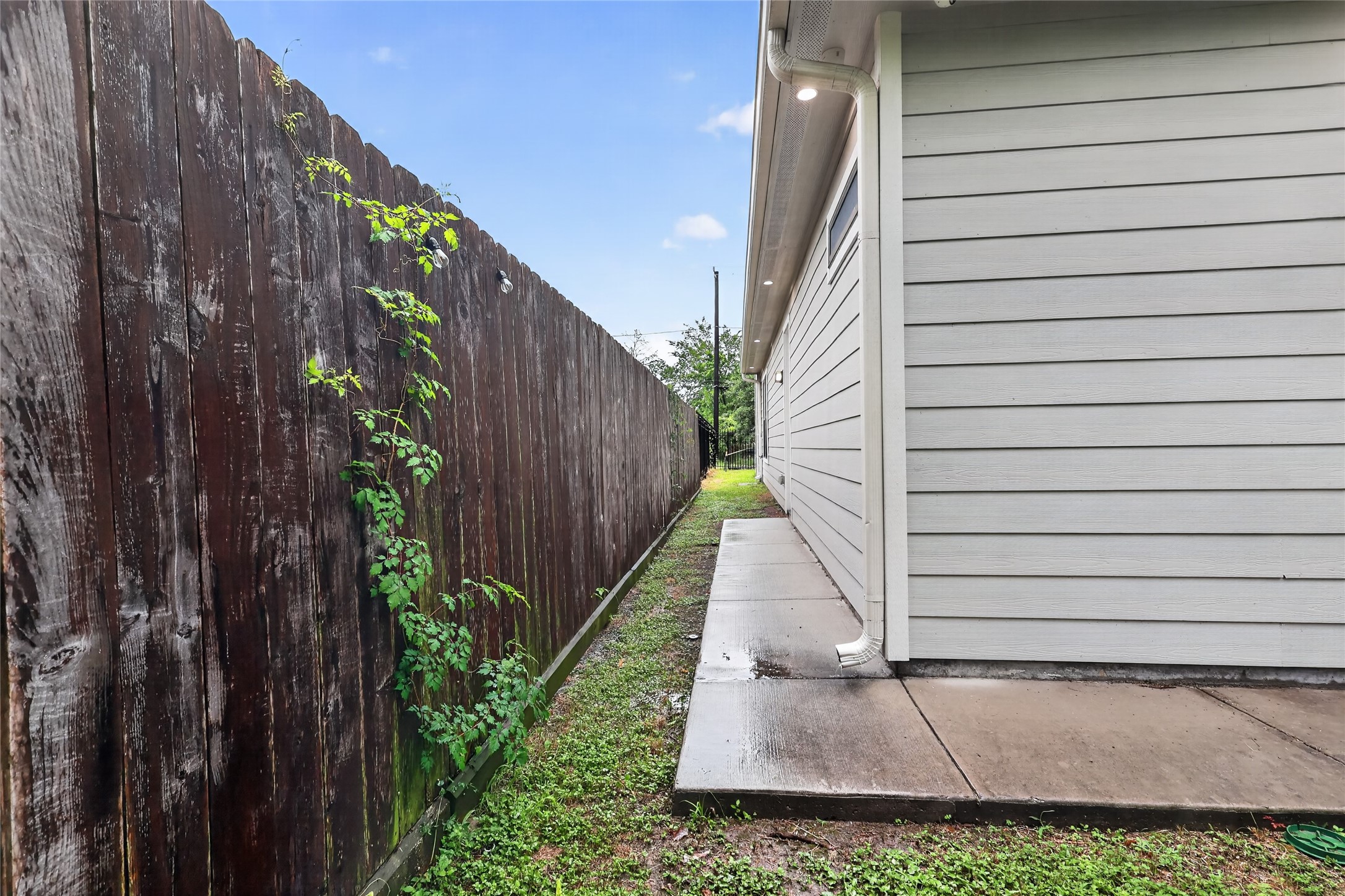 3267 Simmons Street Property Photo 6
