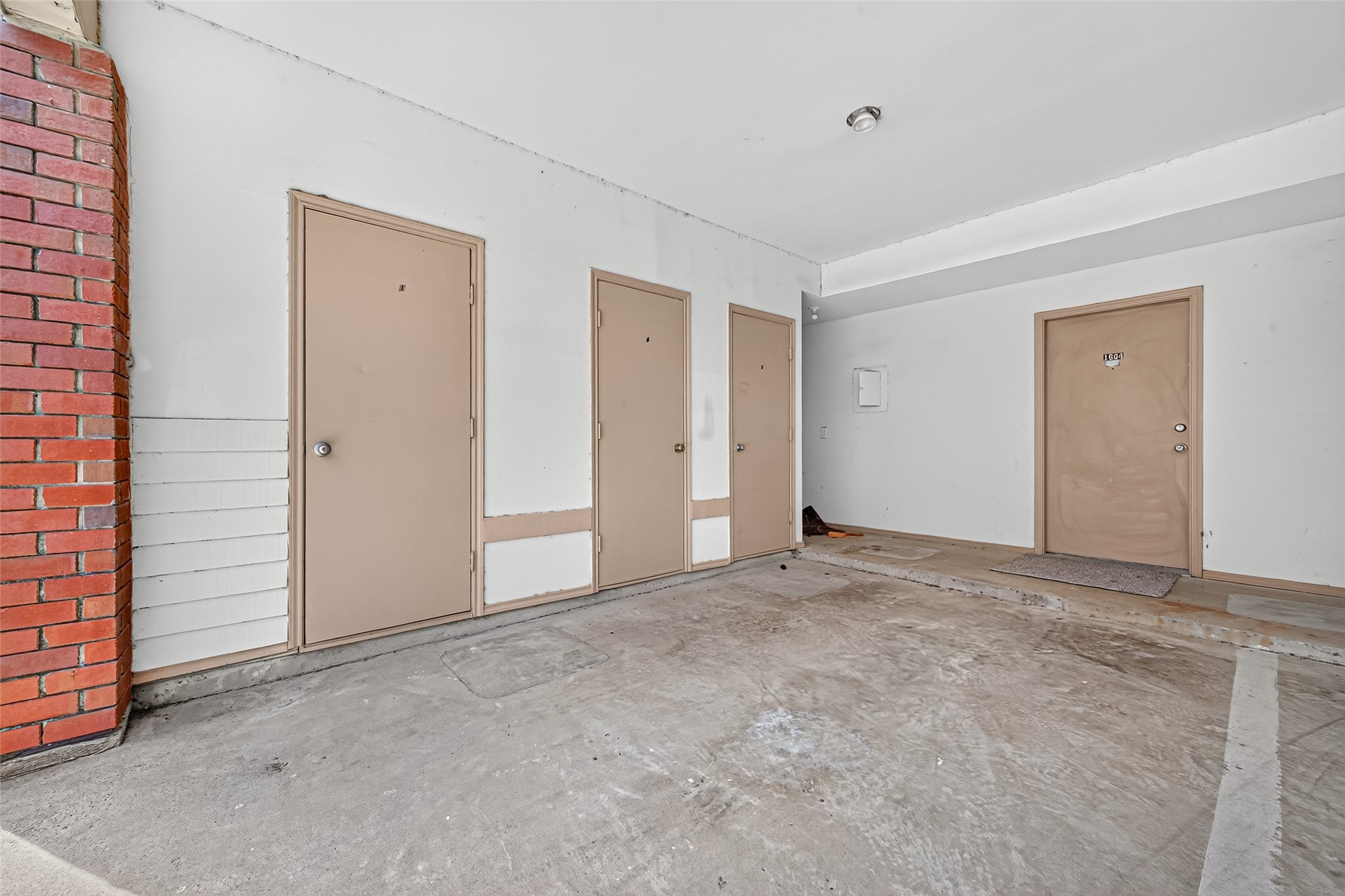 1103 Dulles Avenue 1604 Property Photo 15