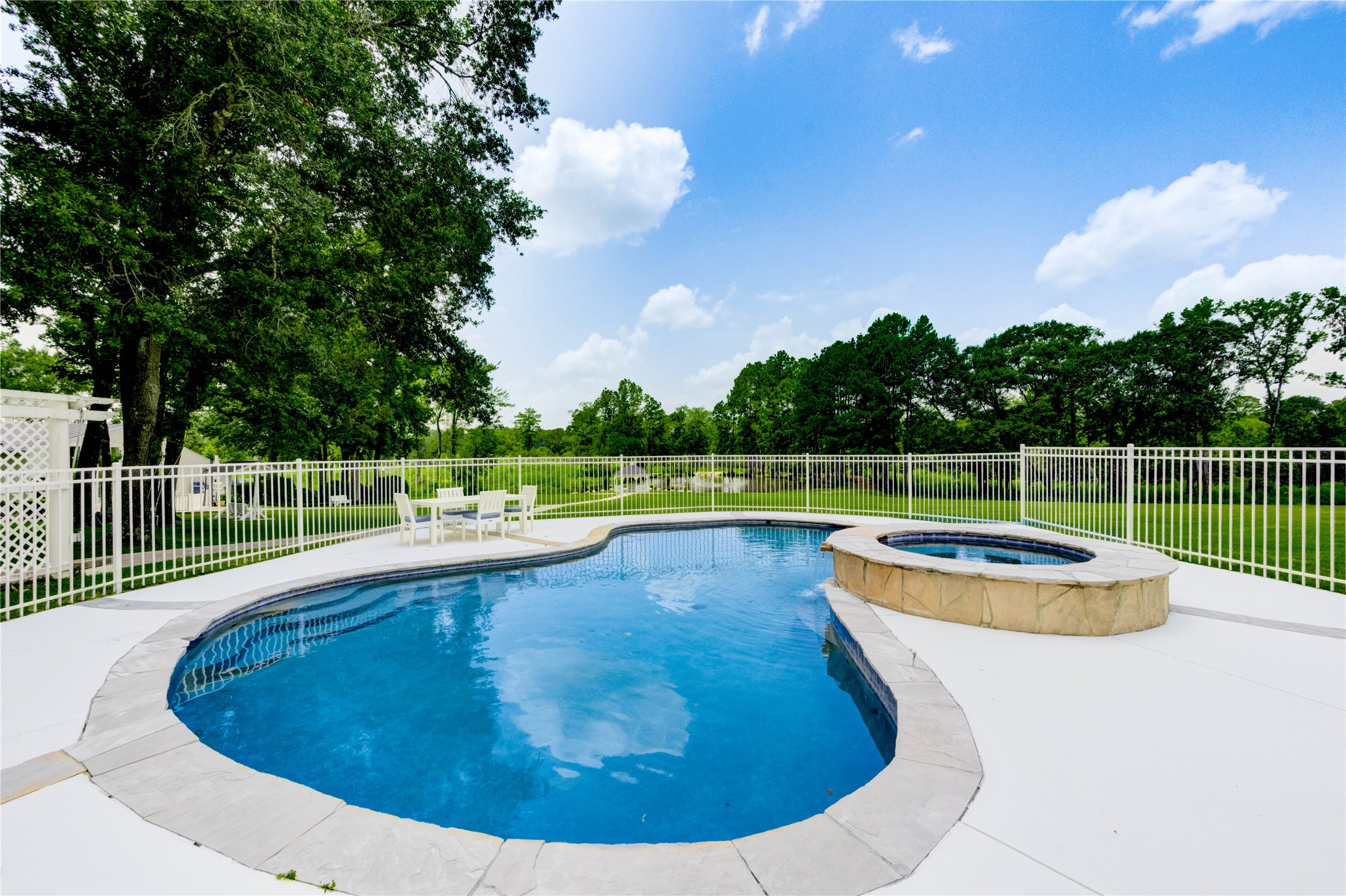 1961 Fm 1375 Road E Property Photo 6