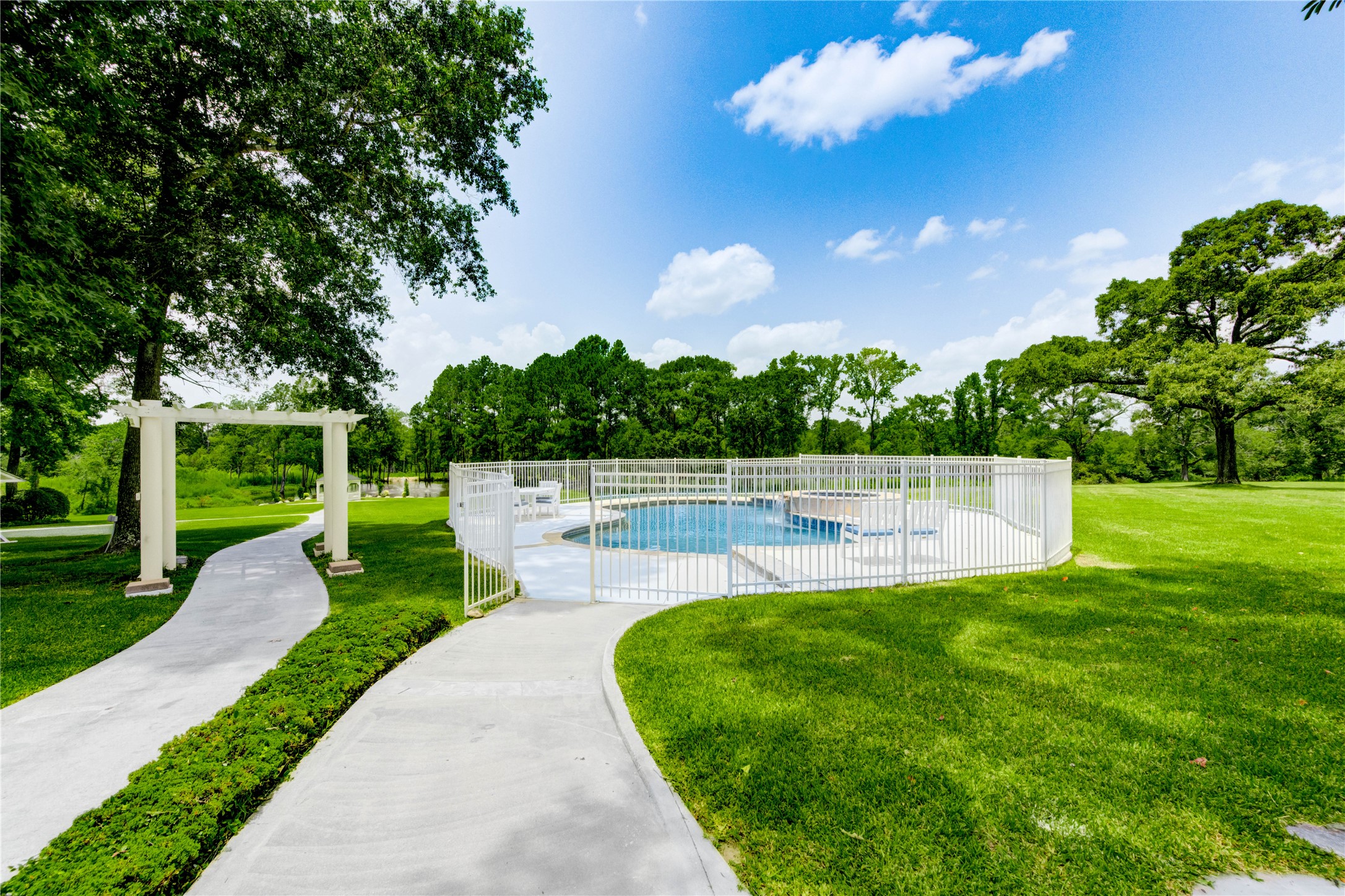 1961 Fm 1375 Road E Property Photo 23