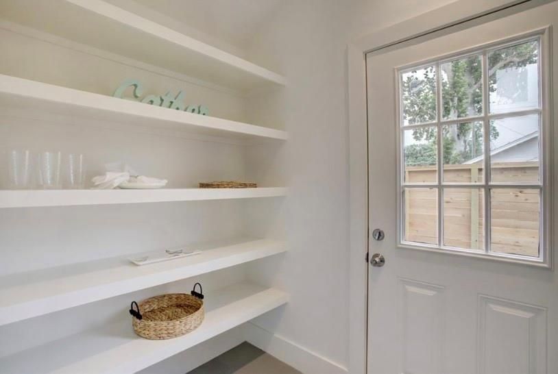 6109 N Main St Property Photo 12
