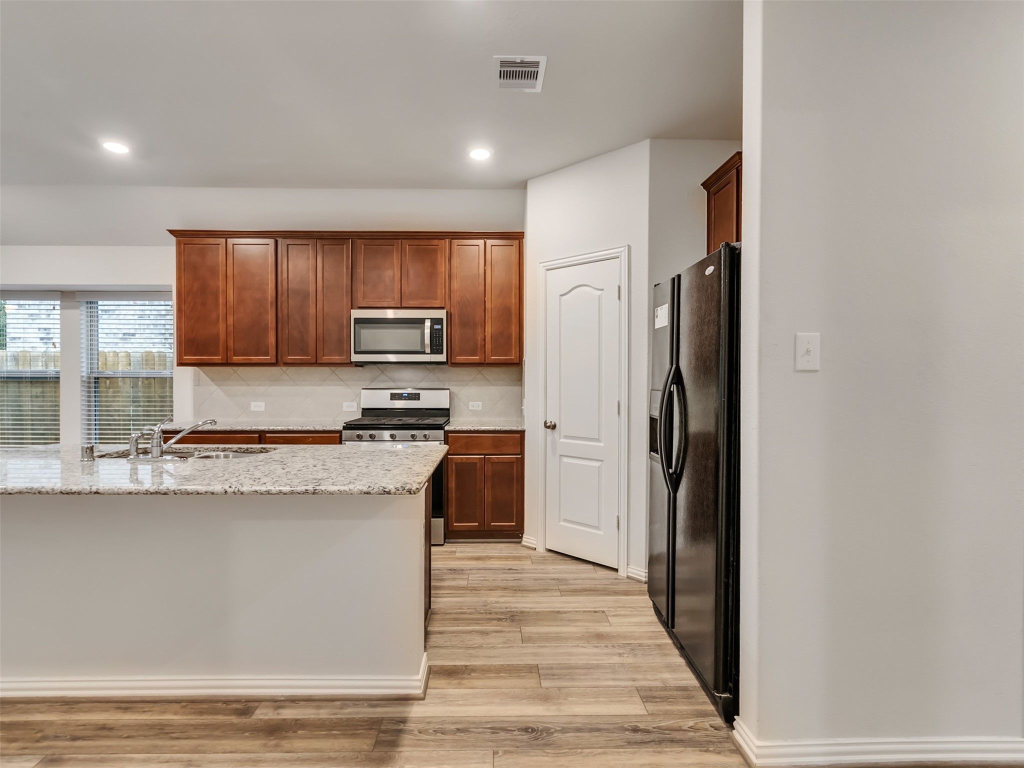 16923 Lagos Lane Property Photo 10