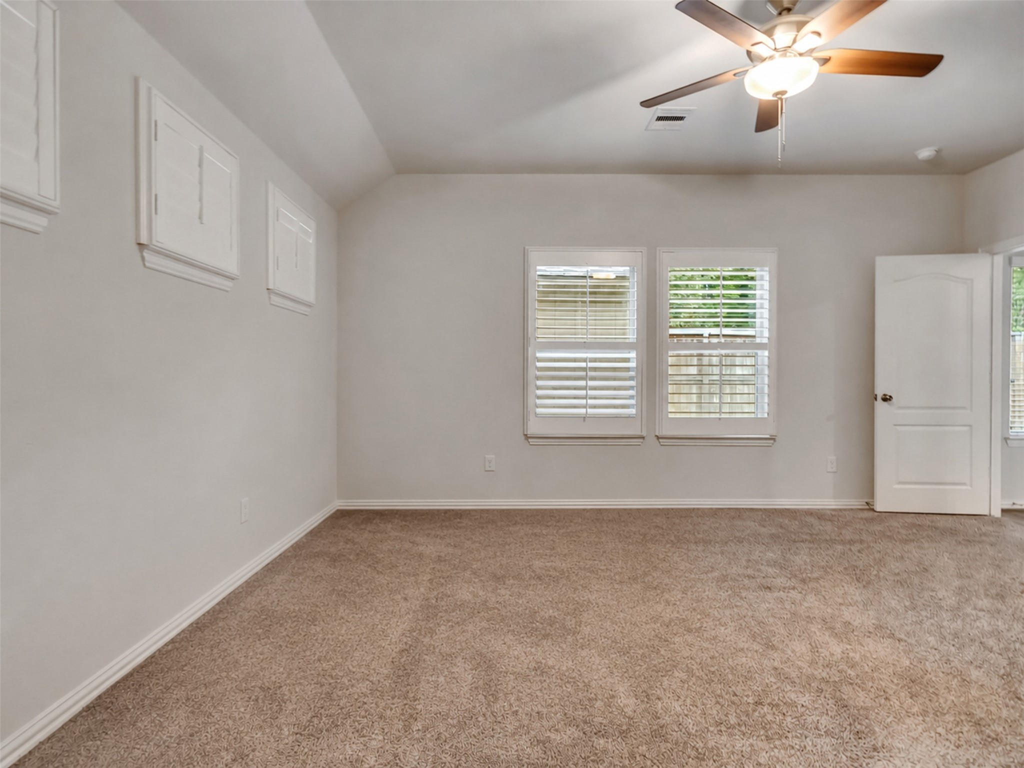 16923 Lagos Lane Property Photo 18