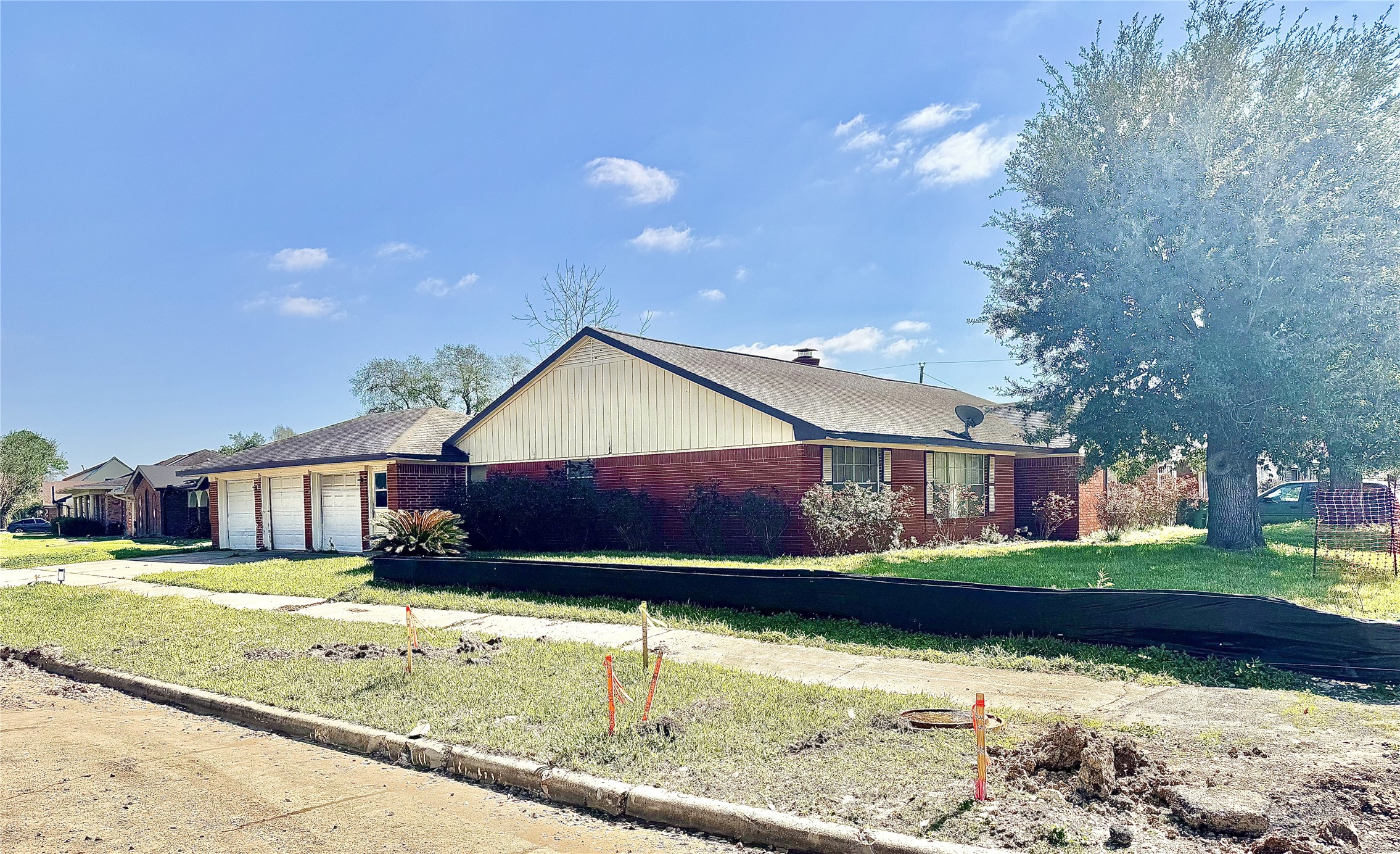 4303 Balcones Drive Property Photo 3