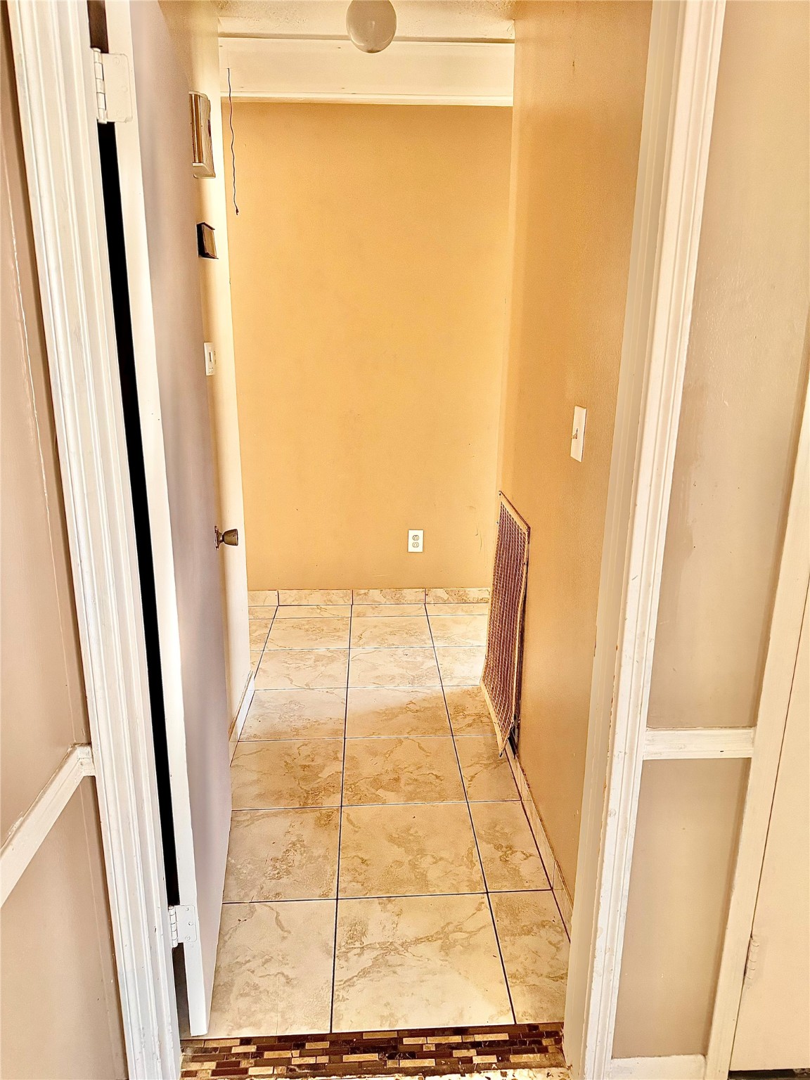 4303 Balcones Drive Property Photo 7