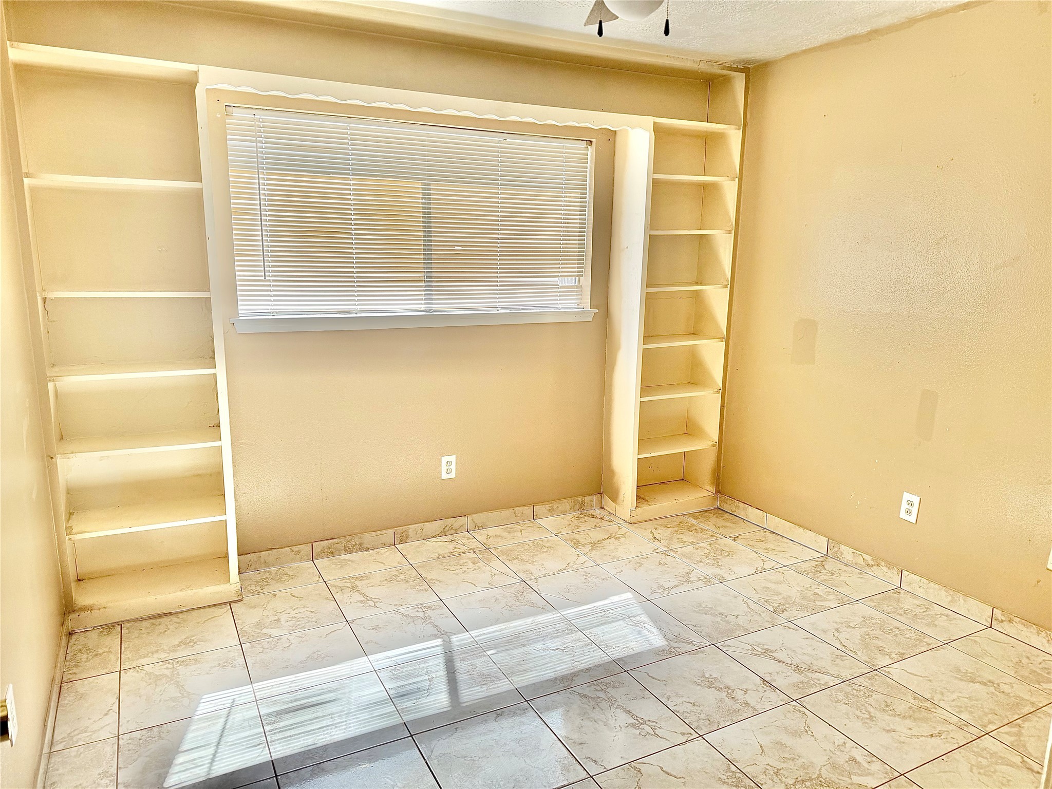 4303 Balcones Drive Property Photo 11