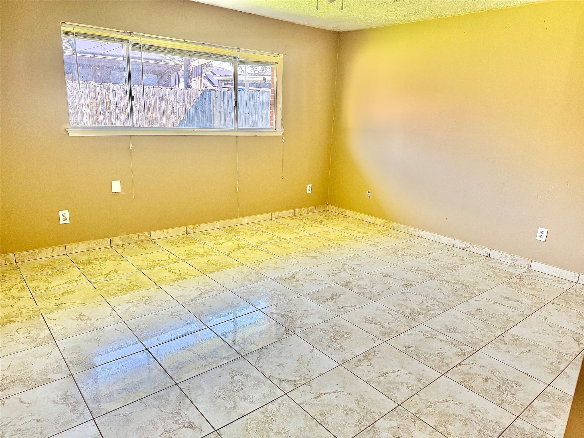 4303 Balcones Drive Property Photo 14