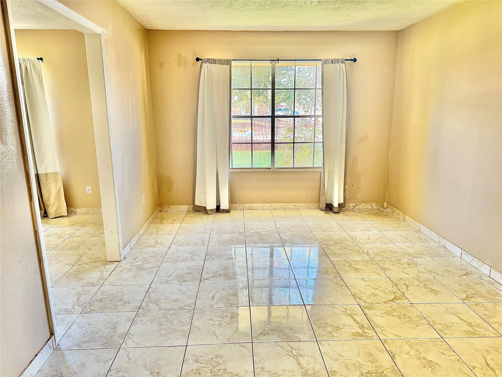 4303 Balcones Drive Property Photo 22