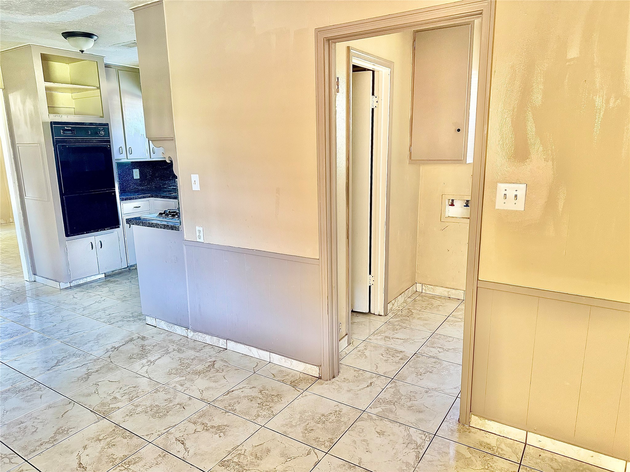 4303 Balcones Drive Property Photo 24