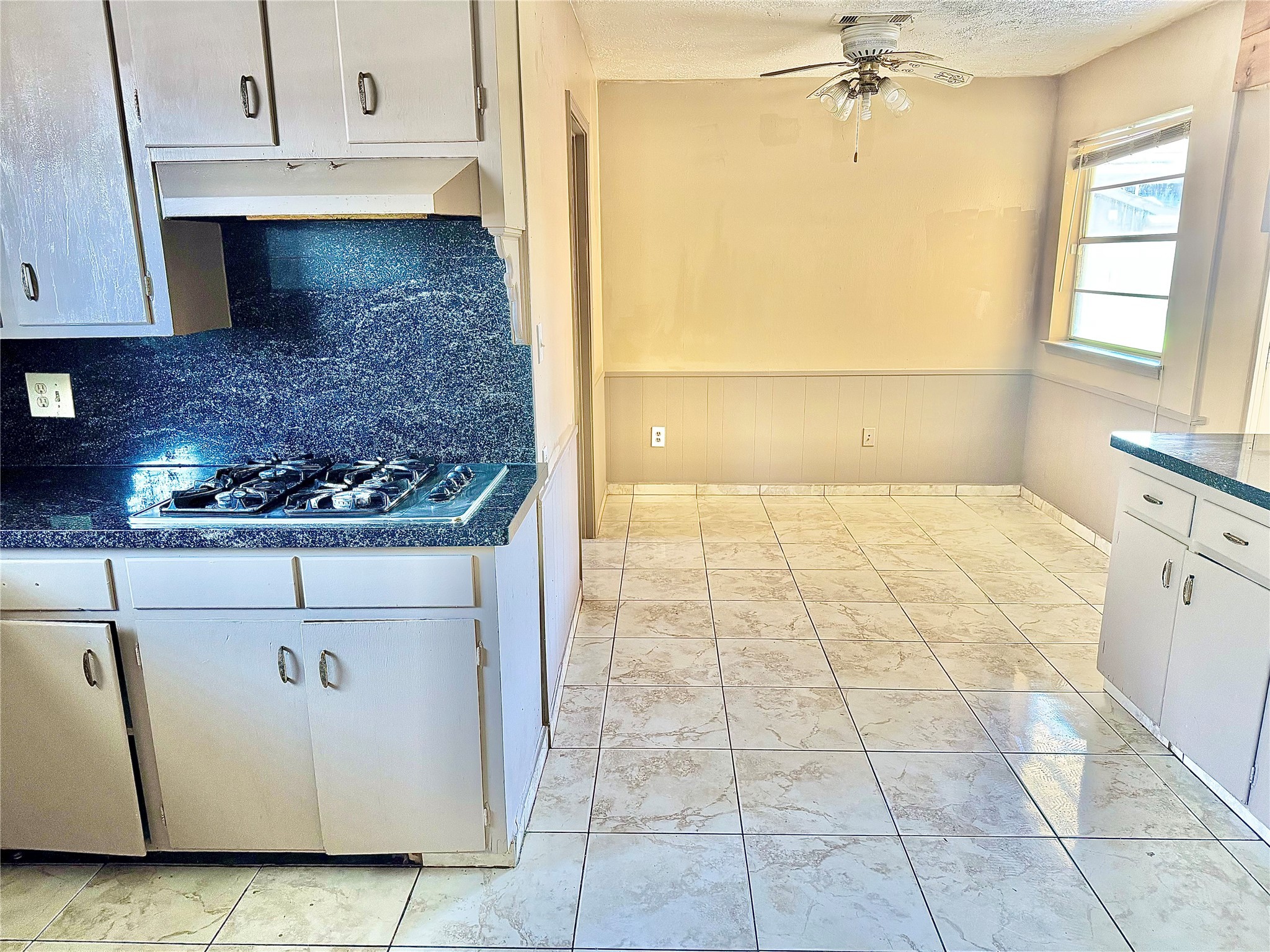4303 Balcones Drive Property Photo 27